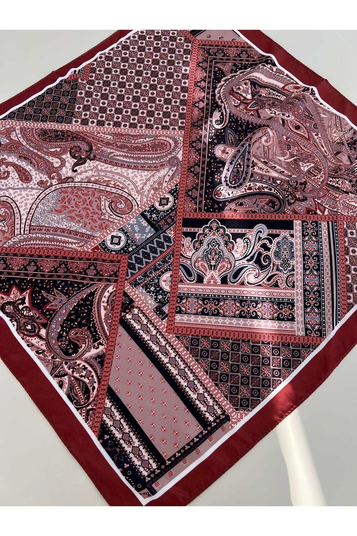 Kadın Desenli Fular Bandana