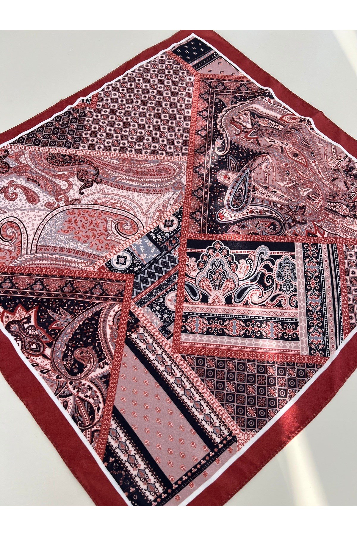 Kadın Desenli Fular Bandana