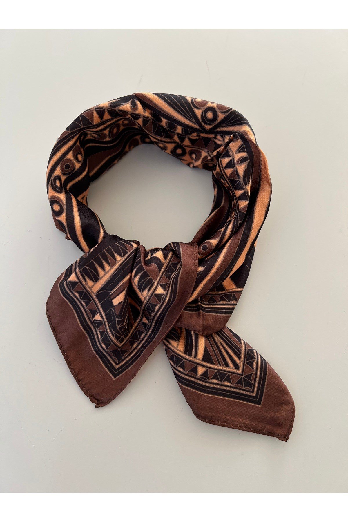 Kahve koyu bej Desenli Fular Bandana Kadın Giyim Aksesuar 50x50