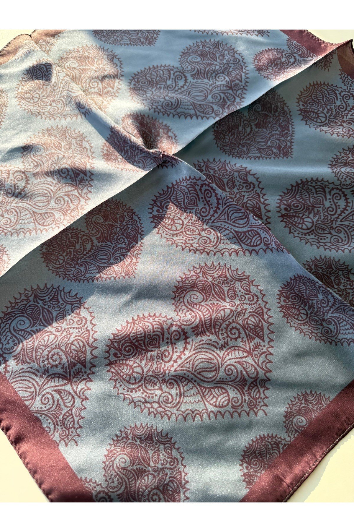 Kalp Desenli Kalpli Fular Bandana 50x50cm Kadın Giyim Aksesuar