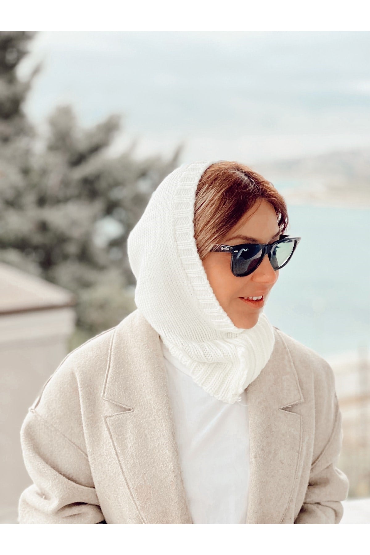Kırık Beyaz Balaclava