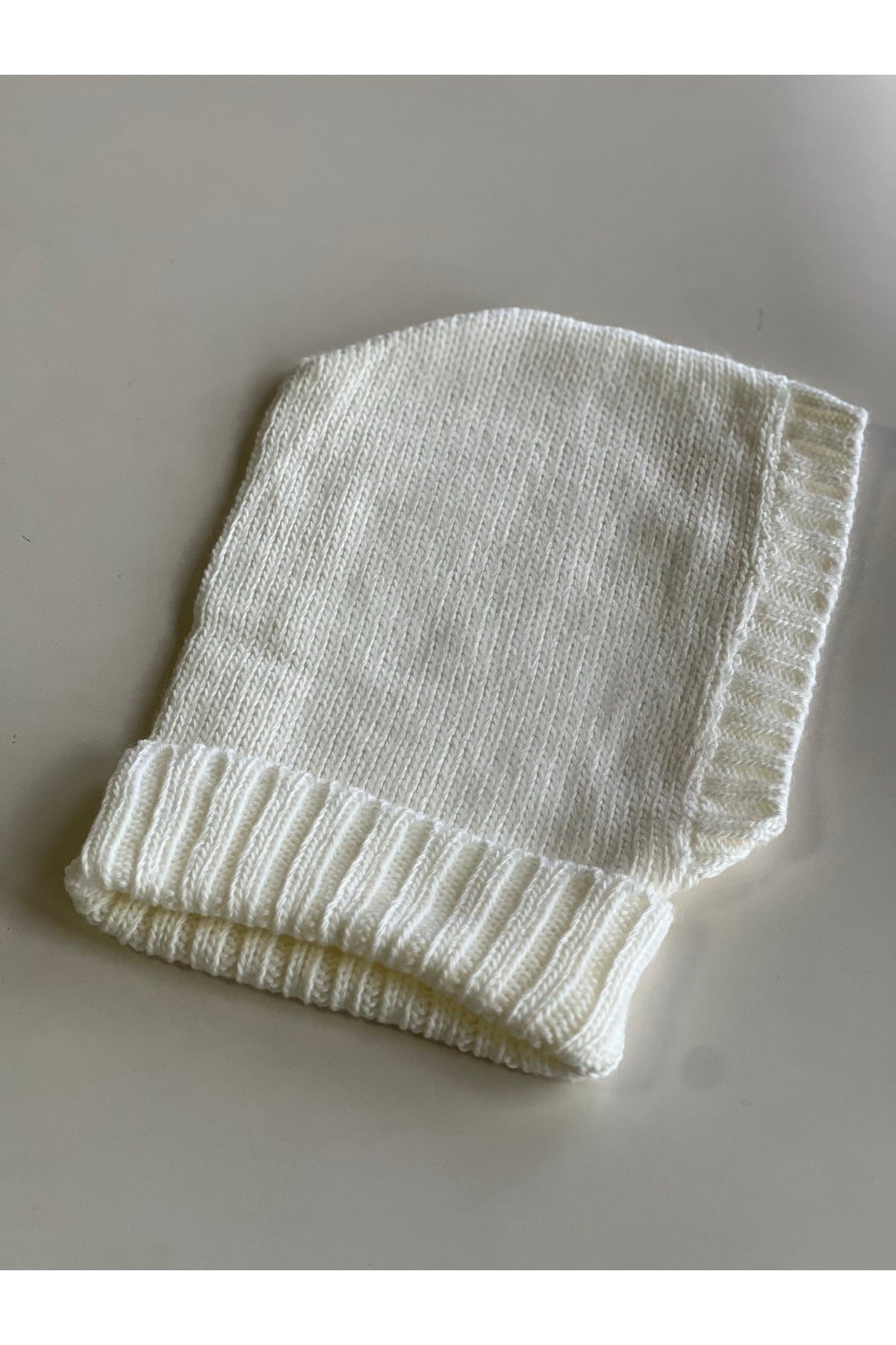 Kırık Beyaz Balaclava