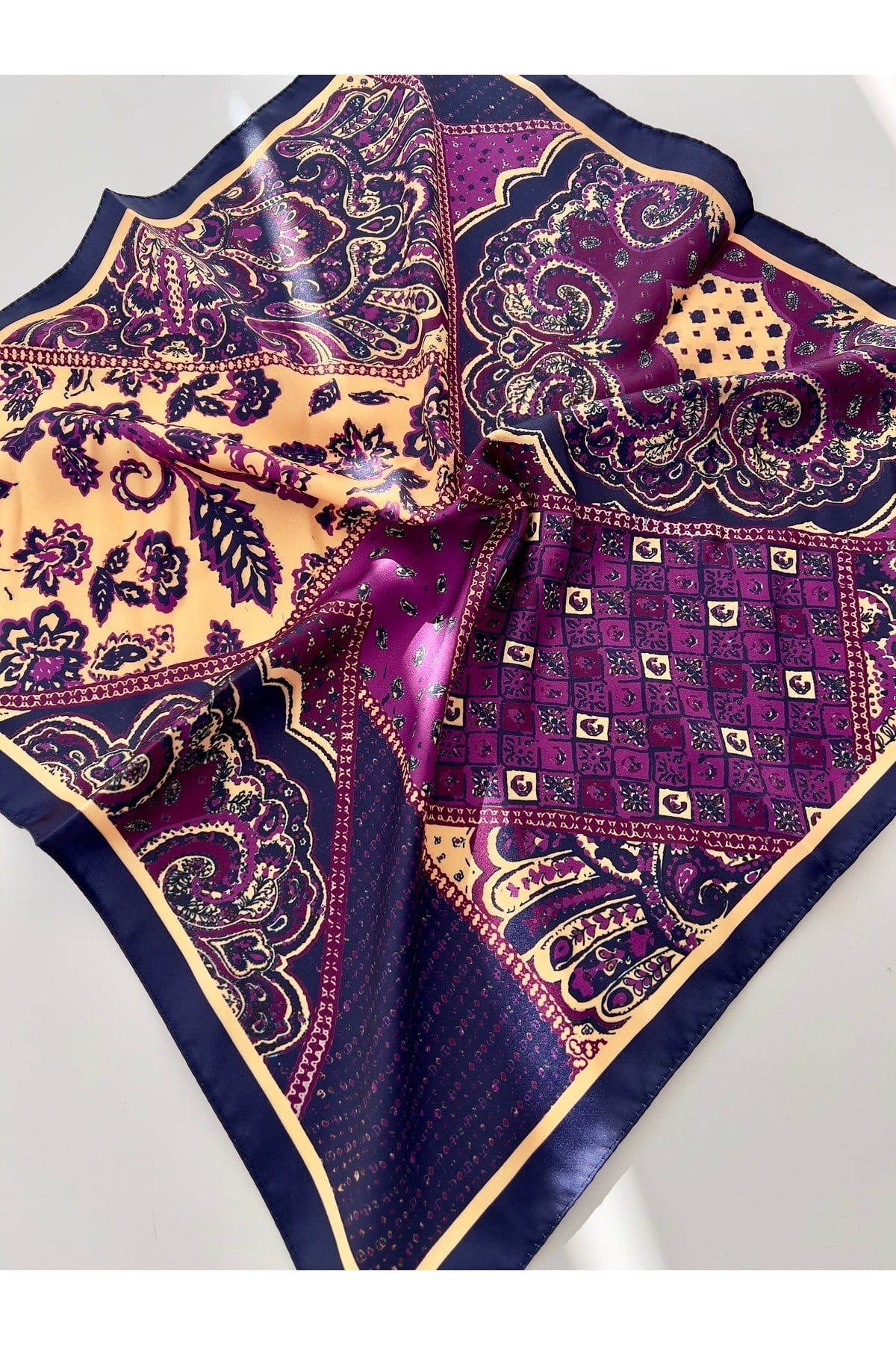 Lacivert Mor Desenli Fular Bandana Kadın Giyim Aksesuar