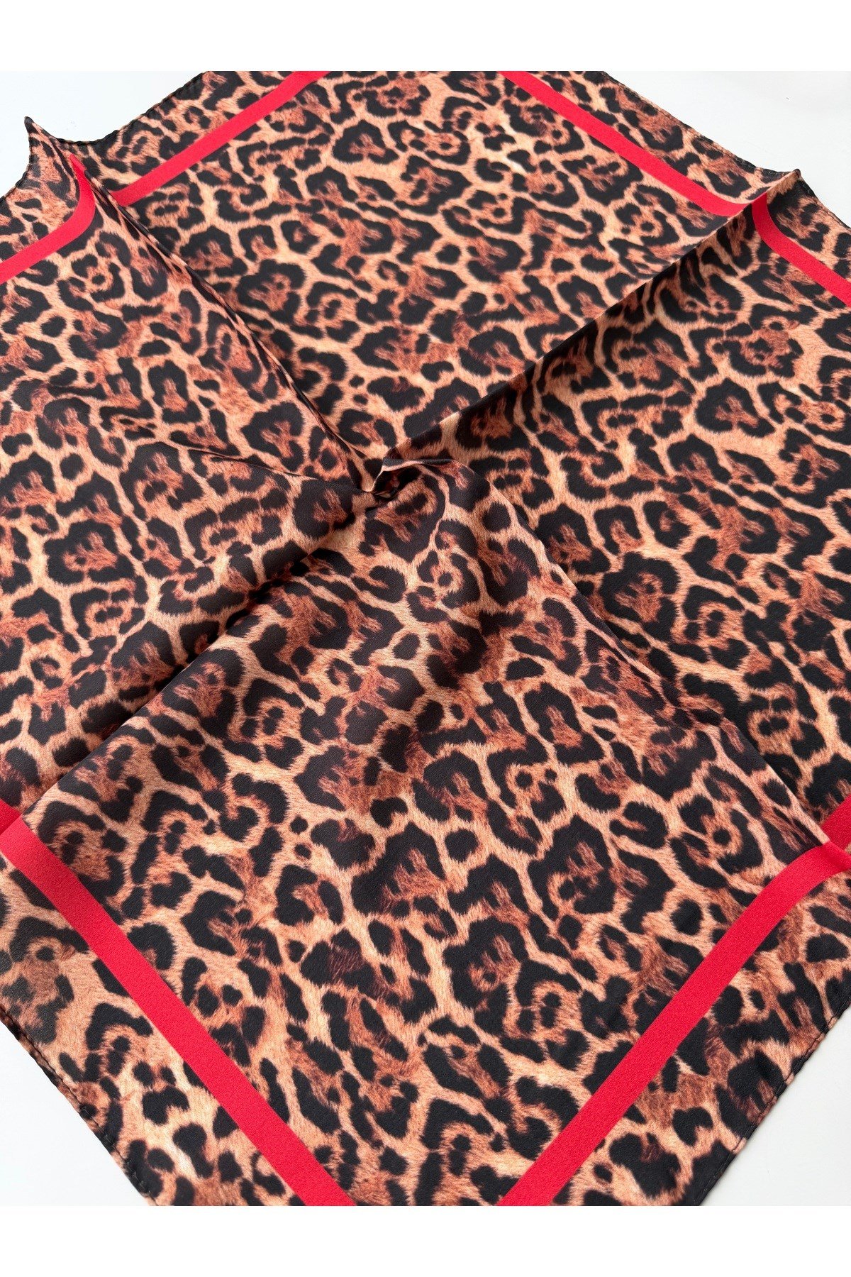 Leopar Desen Fular Bandana Kadın Giyim Aksesuar 50x50cm
