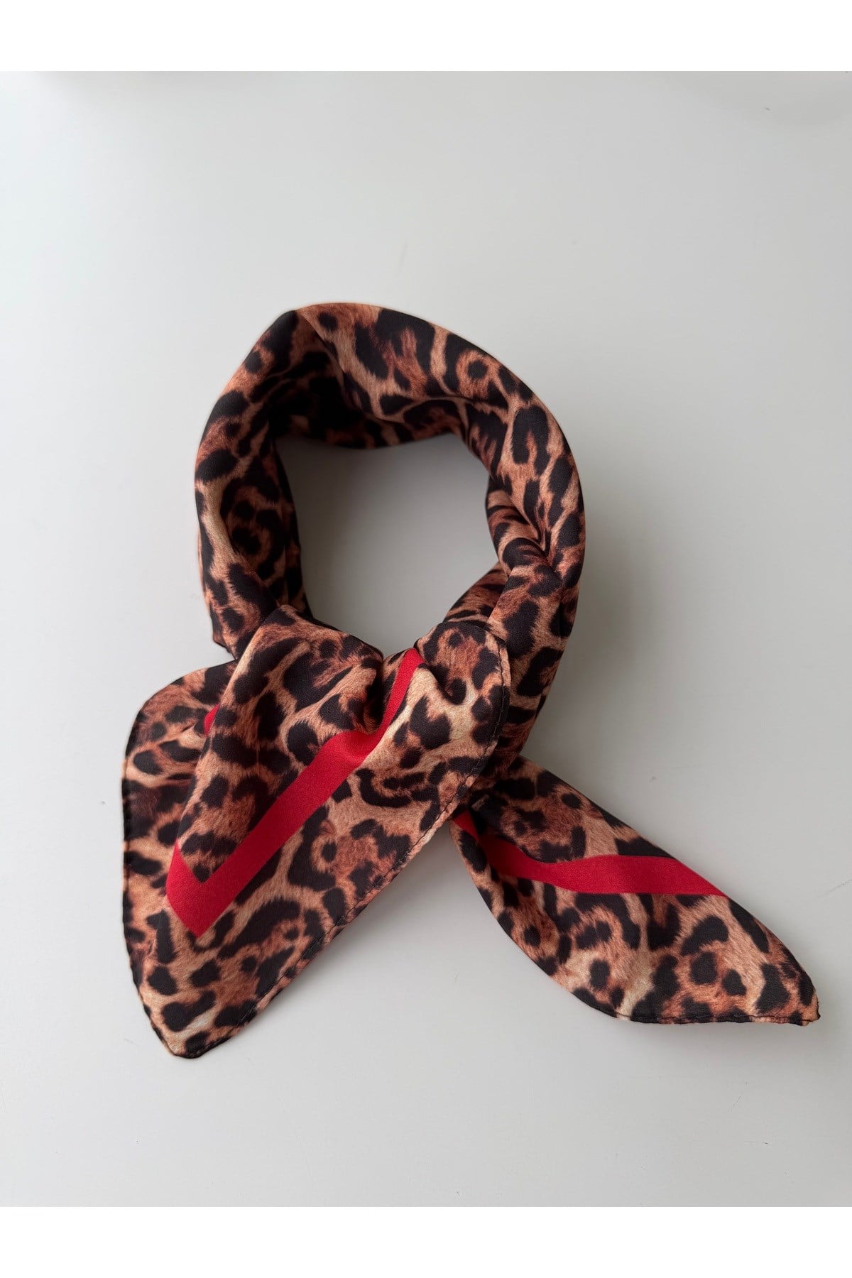 Leopar Desen Fular Bandana Kadın Giyim Aksesuar 50x50cm