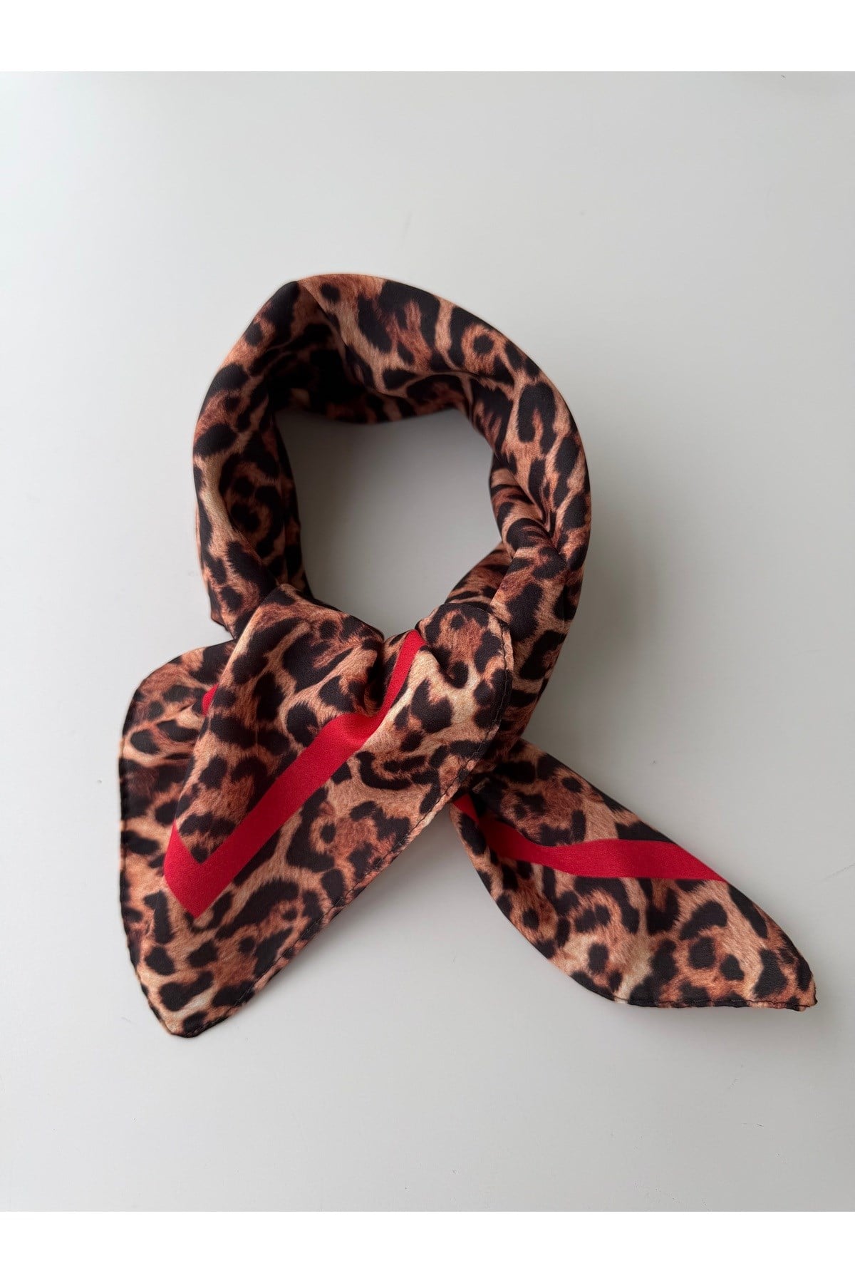 Leopar Desen Fular Bandana Kadın Giyim Aksesuar 50x50cm
