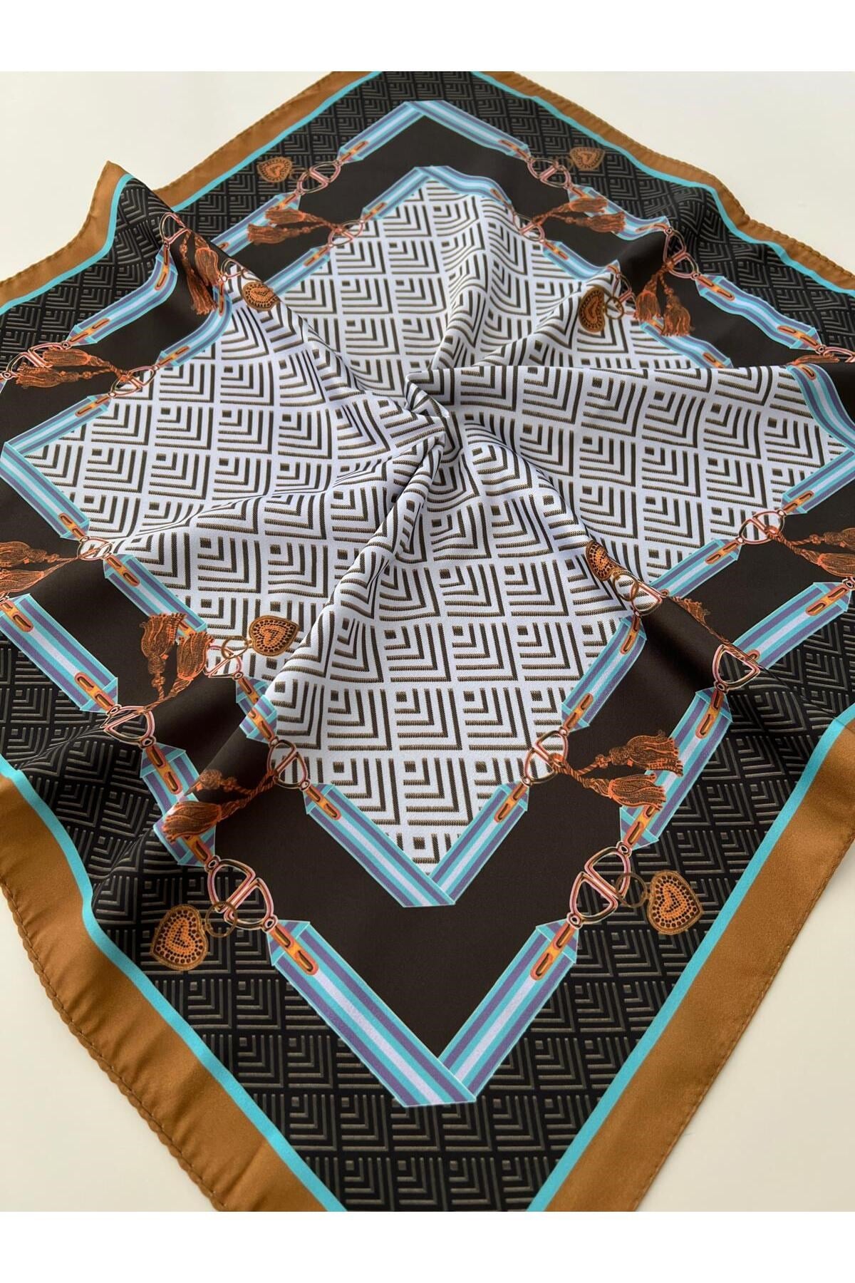 LYKYA Fular Bandana