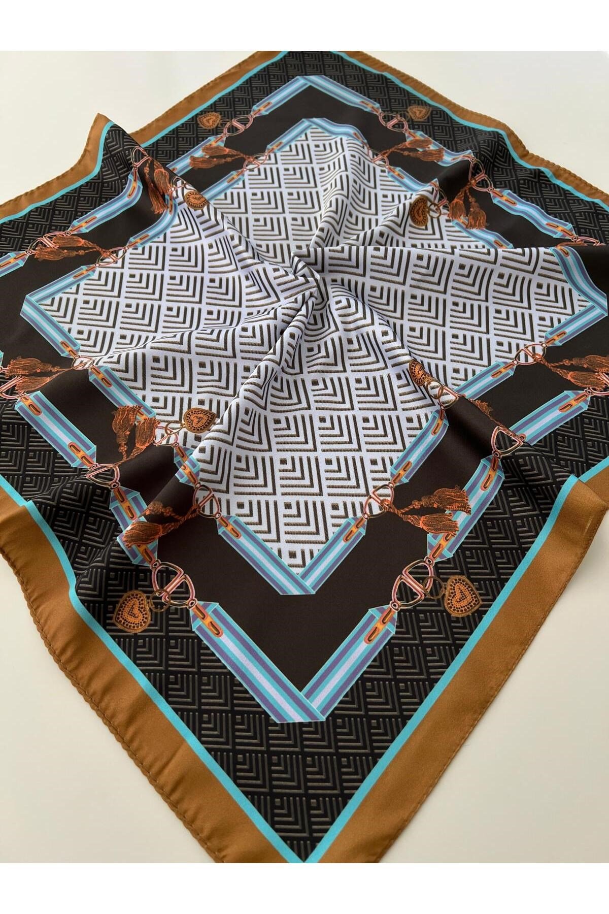 LYKYA Fular Bandana