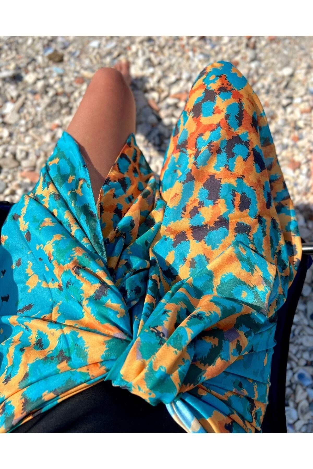 Mavi Turkuaz Sarı Leopar Desenli Pareo Kadın Plaj Giyim