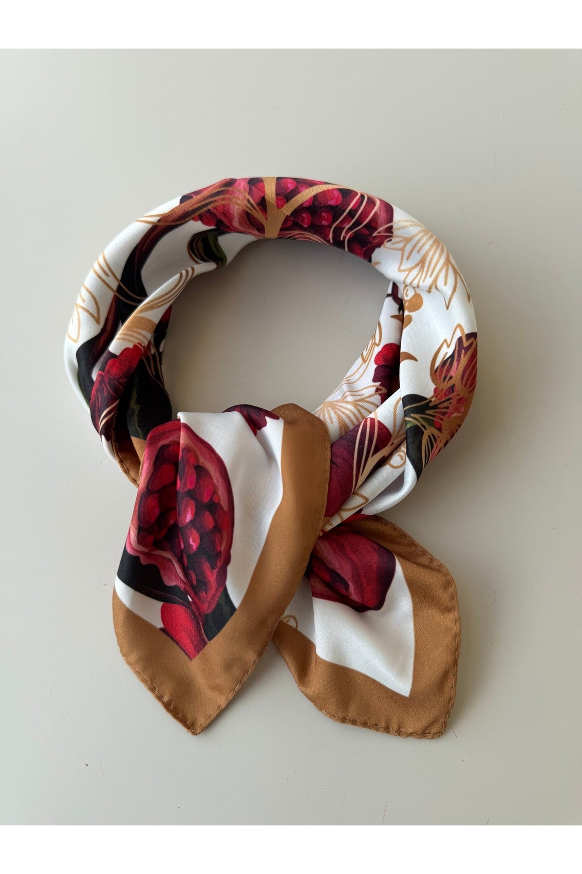 Nar Desenli Baskılı Fular Bandana 50x50cm Kadın Giyim Aksesuar