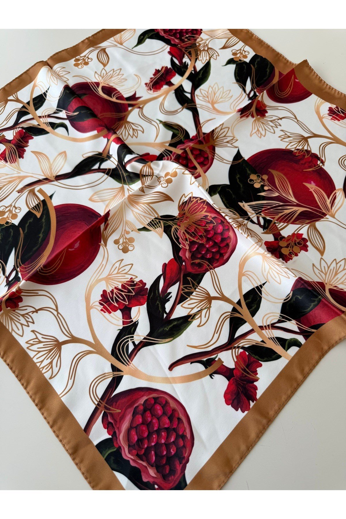 Nar Desenli Baskılı Fular Bandana 50x50cm Kadın Giyim Aksesuar