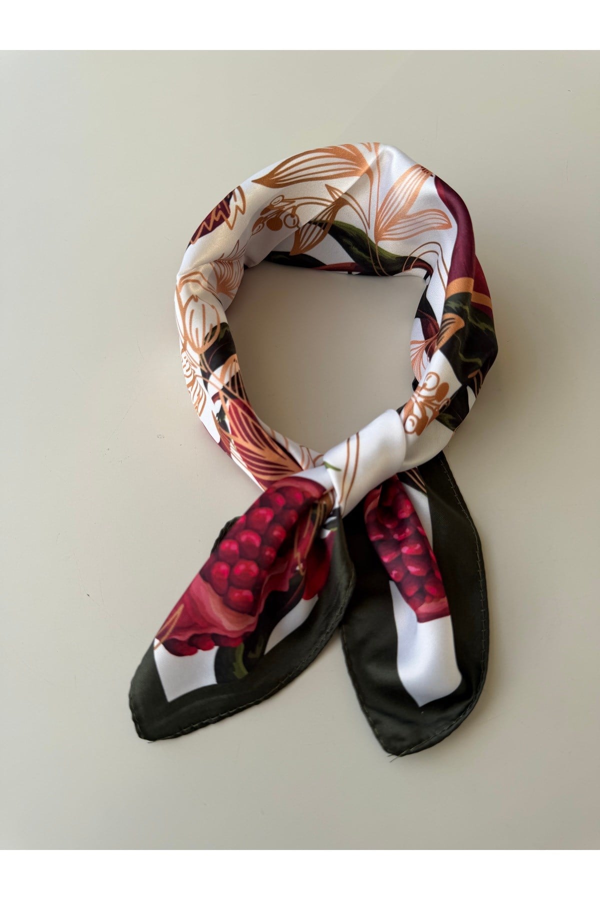 Nar Desenli Fular Bandana 50x50cm Kadın Giyim Aksesuar