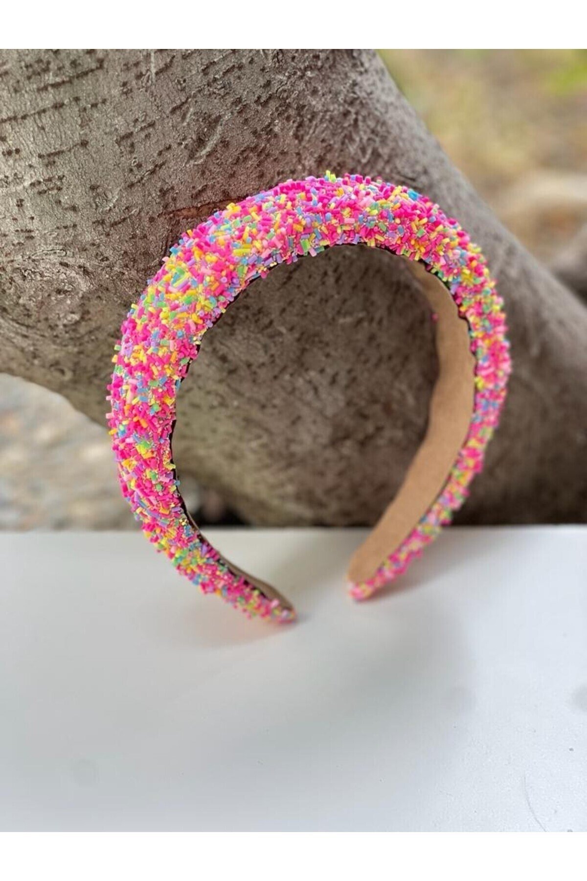 Pembe boncuk kaplama Taç