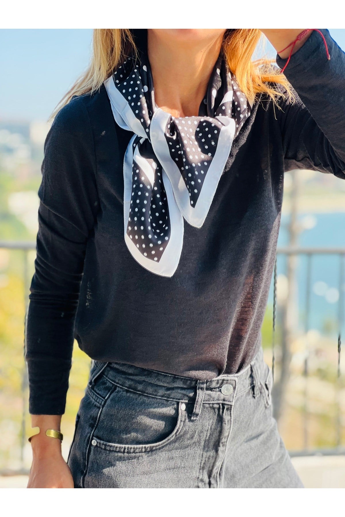 Siyah beyaz puantiye desen fular bandana