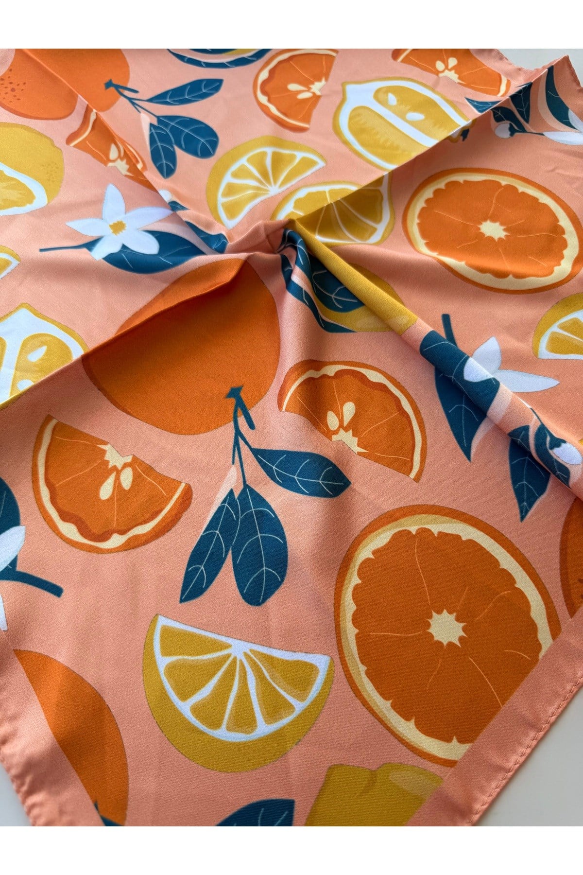 Somon Renk Desenli Fular Bandana Kadın Giyim Aksesuar 50x50