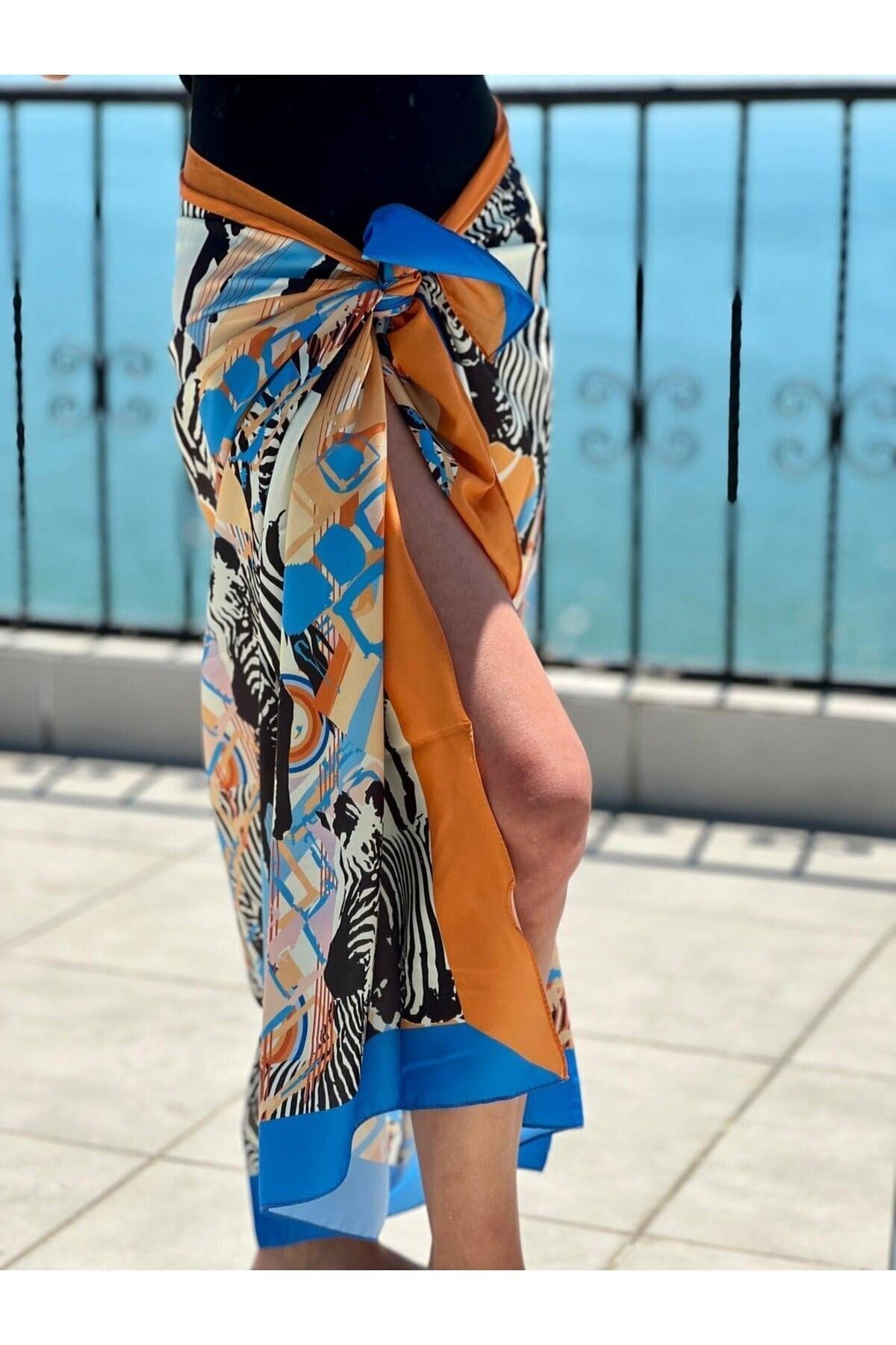 Sophıe Çok Renk Desenli Iç Göstermeyen Parlak Kumaş - 95*145 Cm Ölçüsünde Pareo