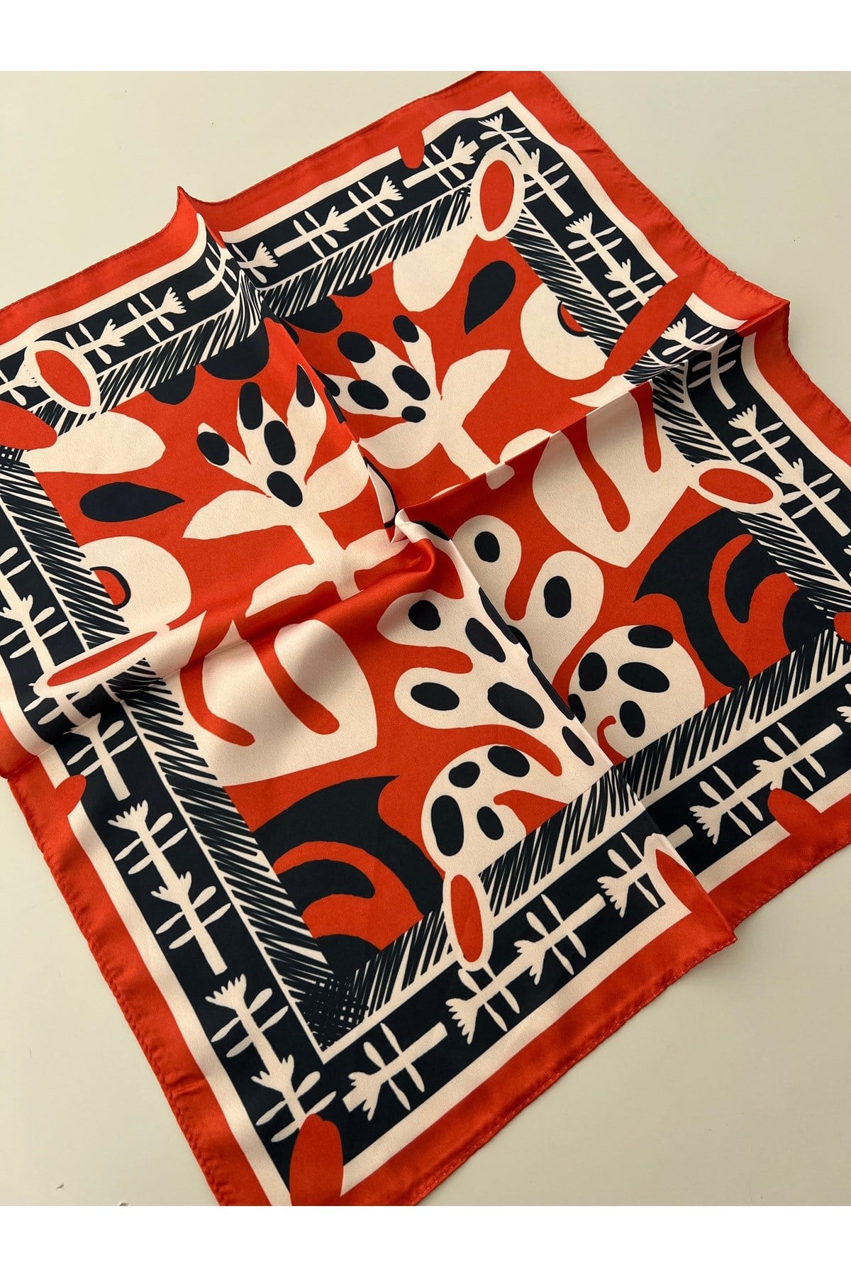 Taba Bej Desenli Fular Bandana kadın giyim aksesuar