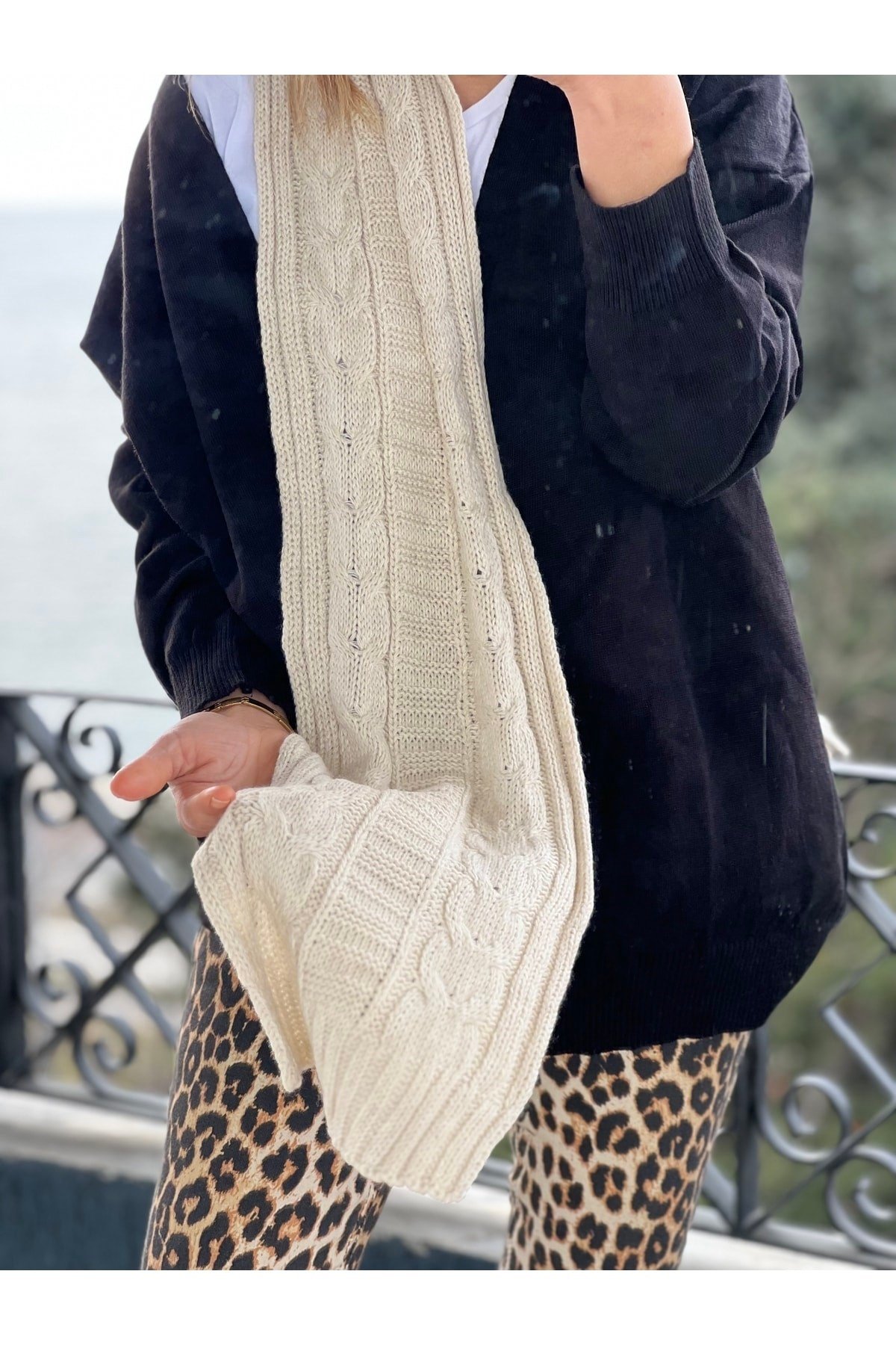 Taş Renk Atkı