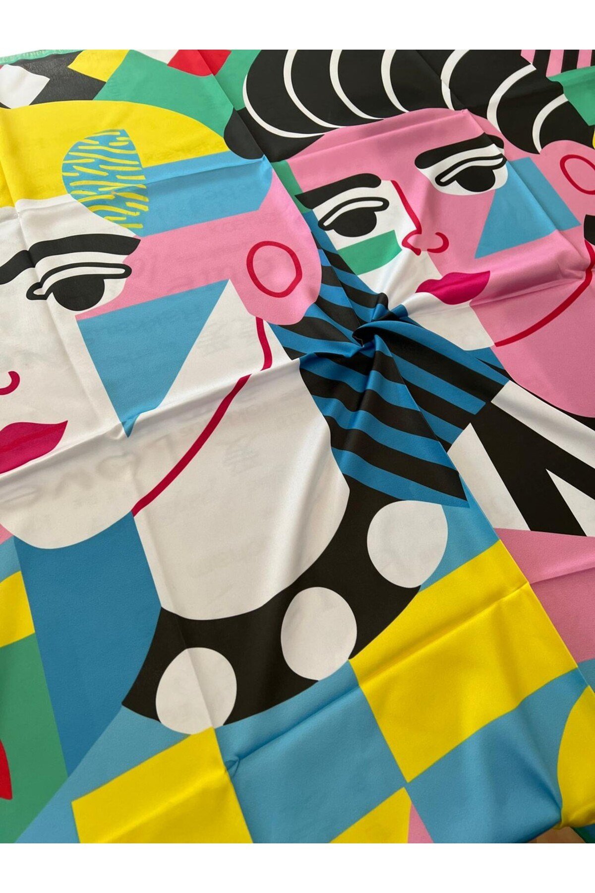 TINA Desenli 100x100 Bandana Fular