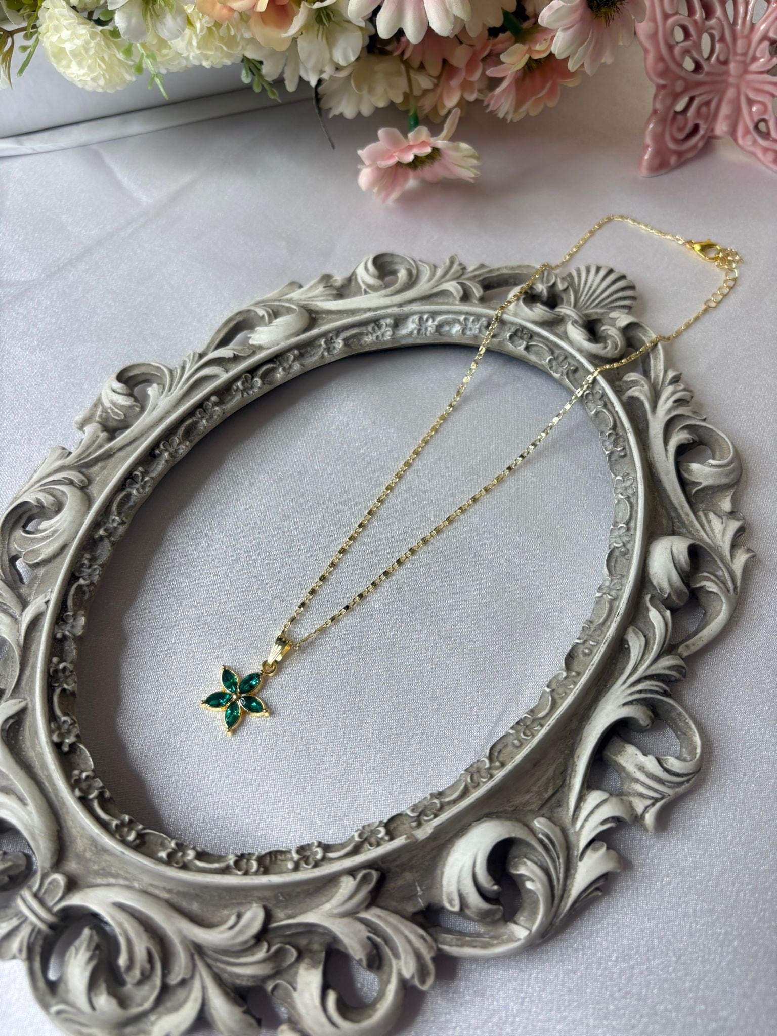 ÇELİK YONCA MODEL ZÜMRÜT KOLYE