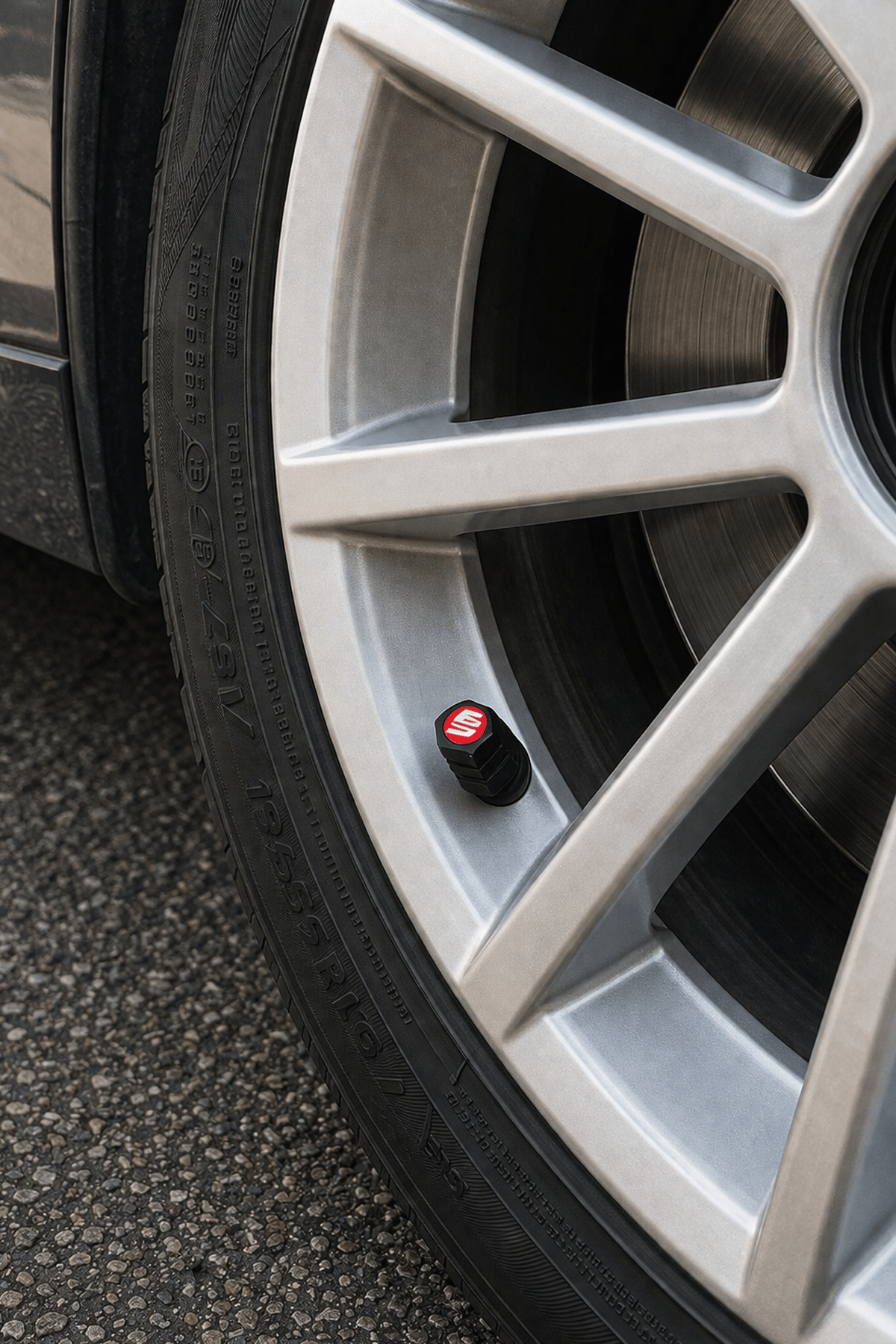 Seat Logo Baskılı Universal Sibop Kapağı Seti - Siyah & Kırmızı (4 Adet)