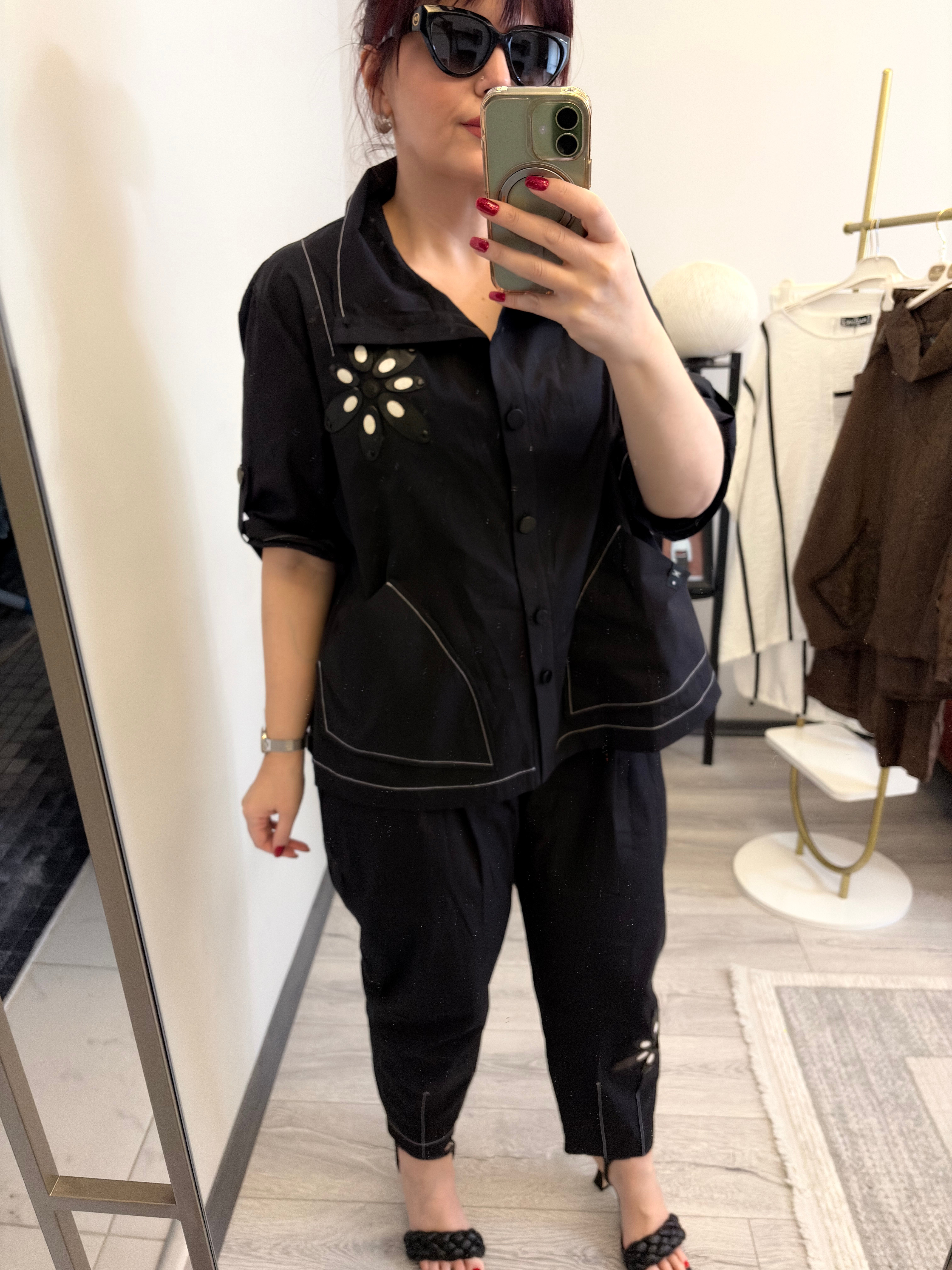 Cepli tasarım pantalon takım