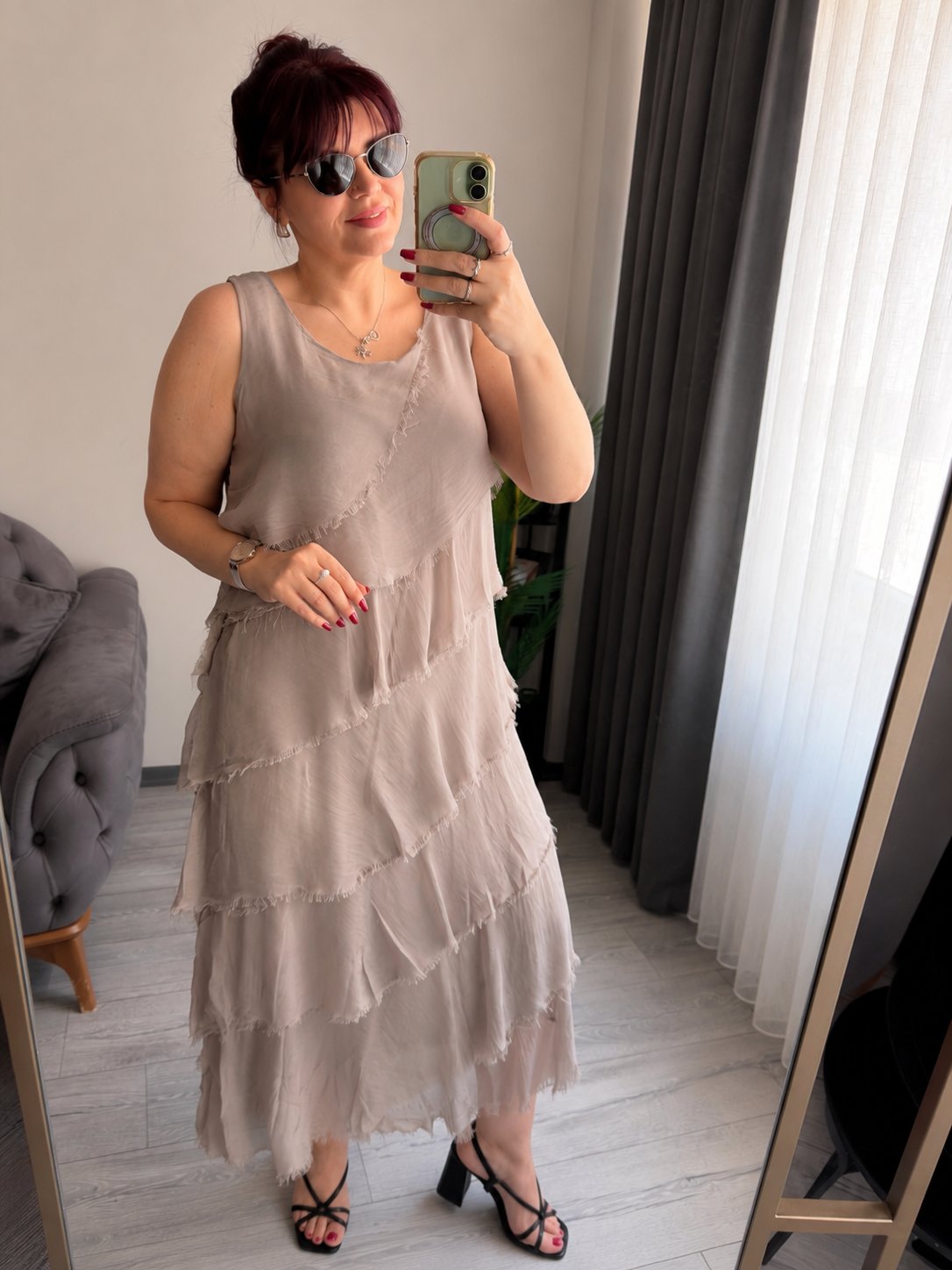 Katlı İpek Elbise