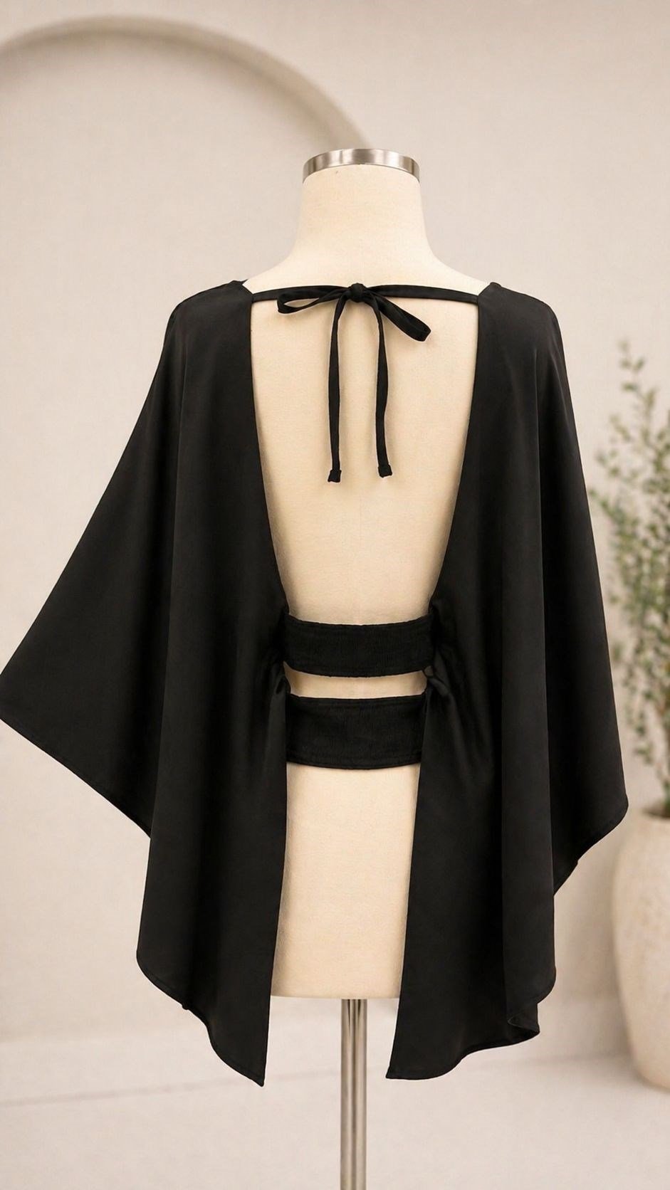 Saten Pelerin Detaylı Crop & Pantolon Takım
