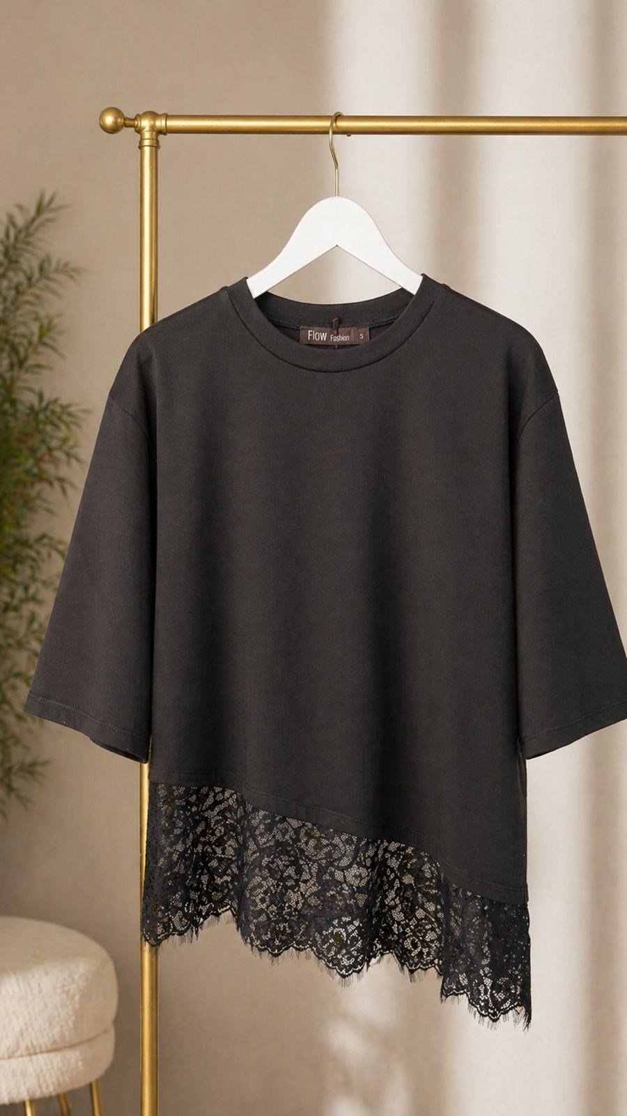 Tül Detaylı T-shirt