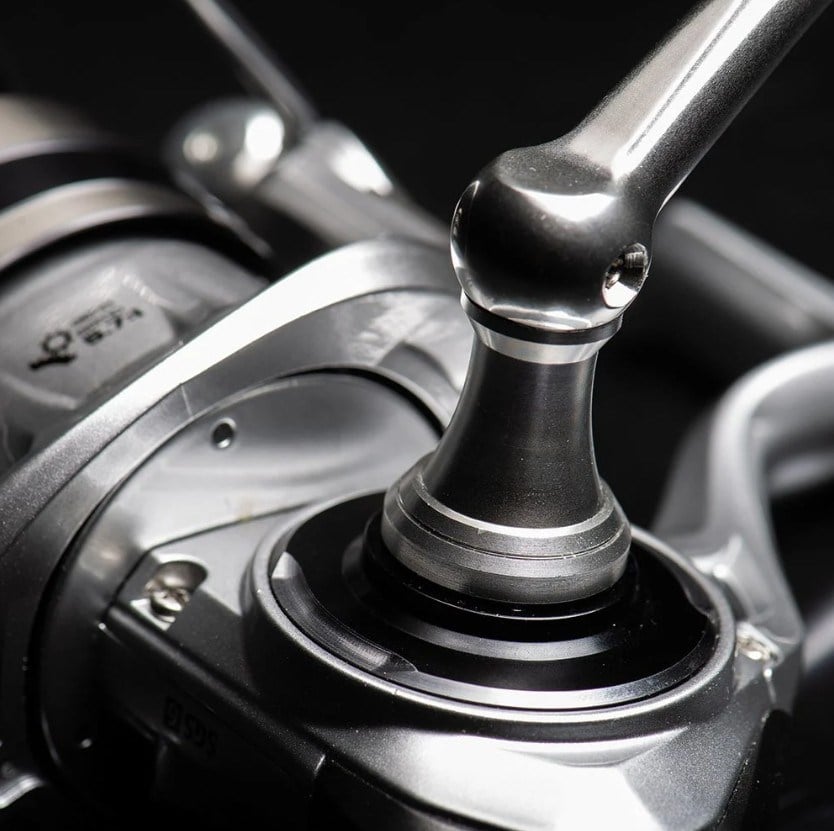 YekOutdoor Yüksek Performans Okuma Olta Seti Okuma Makaira Surf 4,30 cm 100-250 gr 3 Parça Yellow Surf Kamışı&Savage Gear SGS8 8000 FD 8+1BB Olta Makinesi