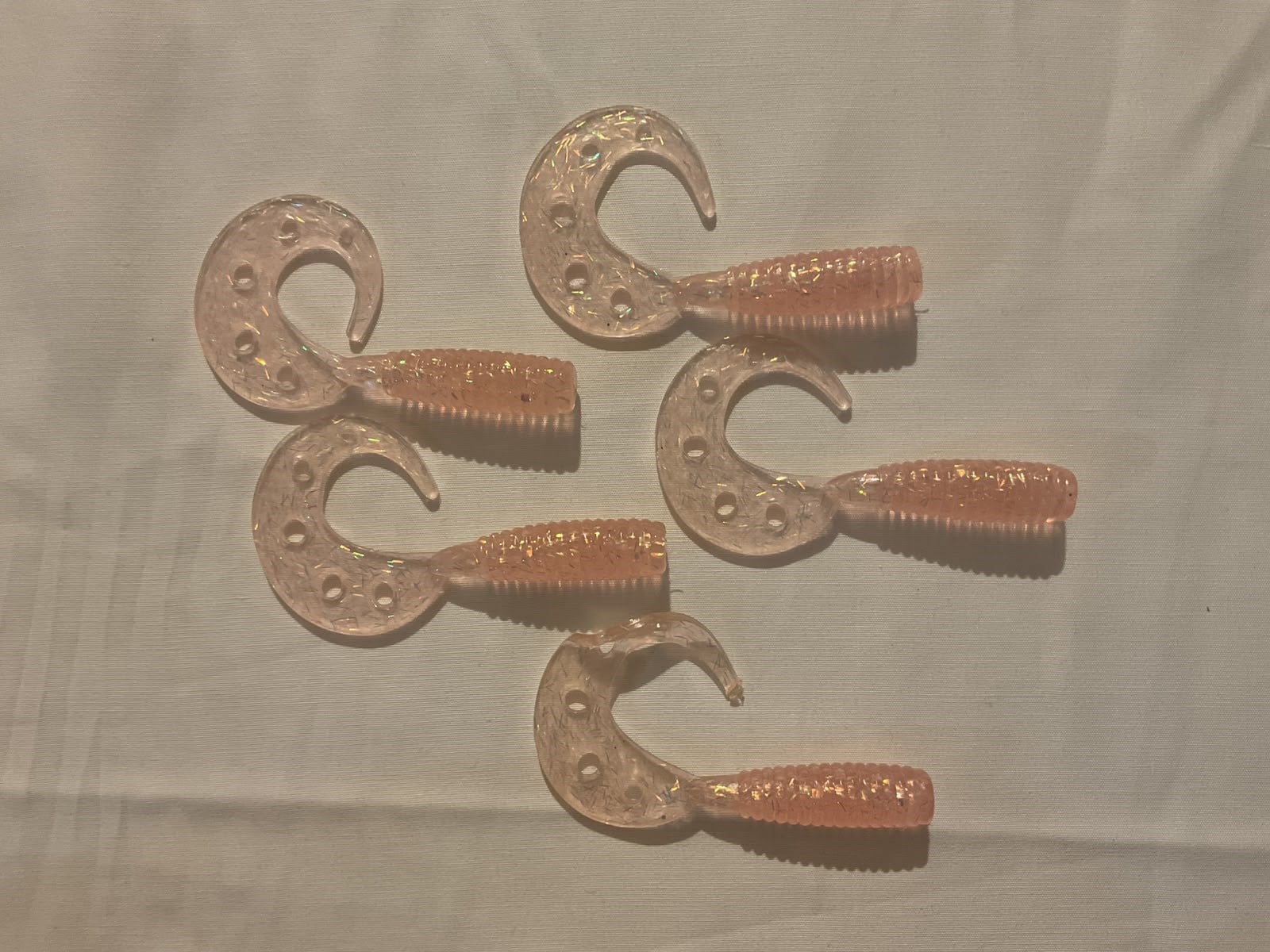 MUTANT (DAYANIKLI YUMUŞAK ISLAK) KUYRUK AKSİYONLU SİLİKON BALIK 7.5CM 3GR 5AD