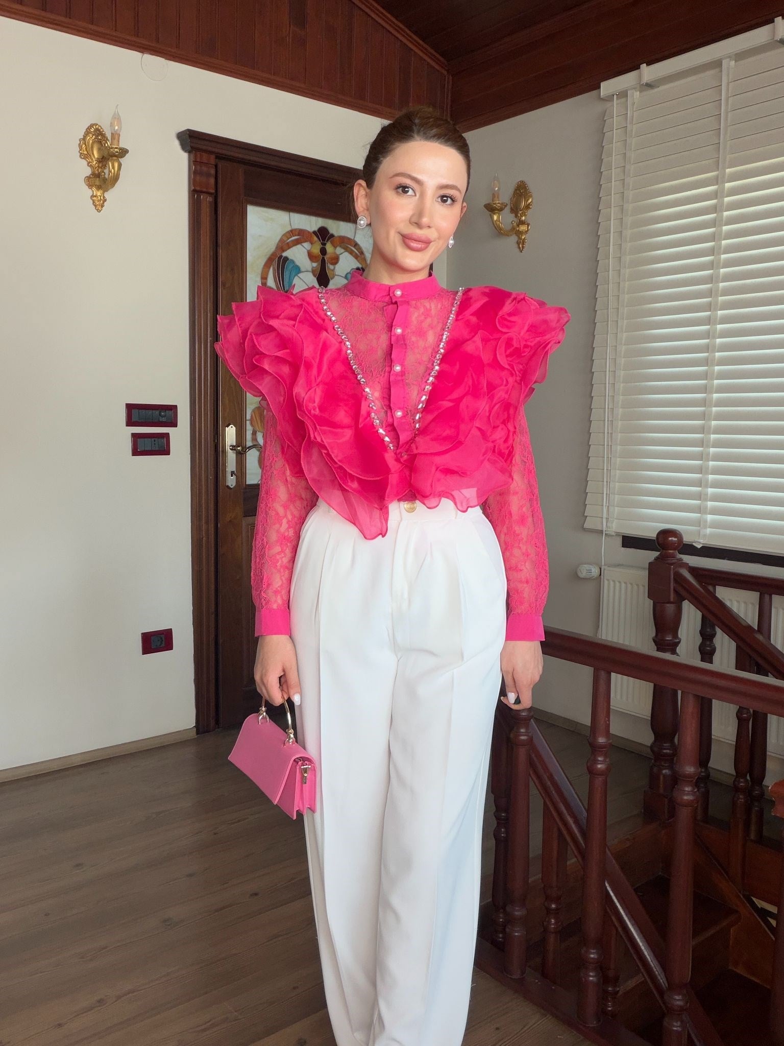 VOLANLI FIRFIRLI PEMBE GÖMLEK