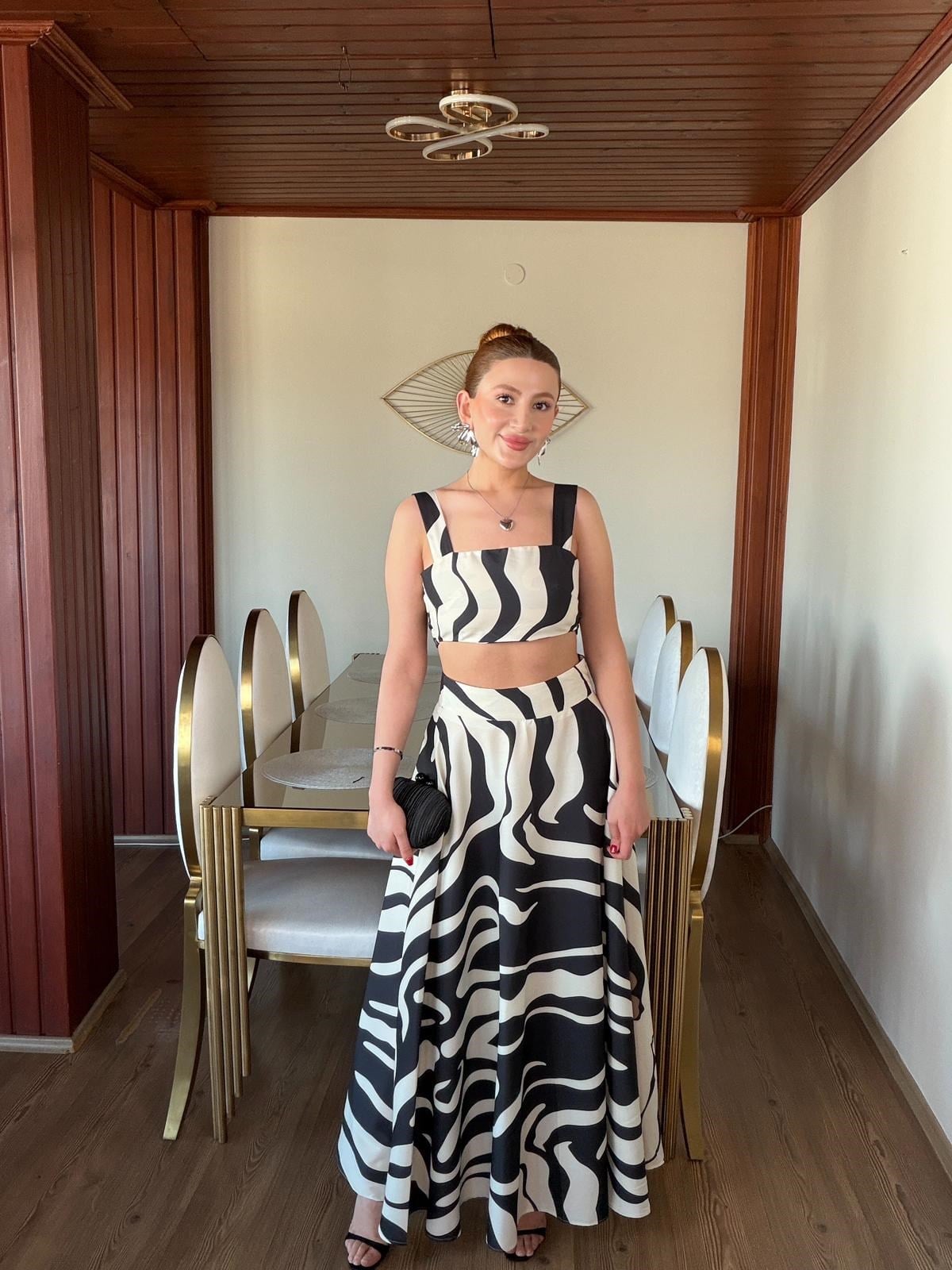 ZEBRA DESENLİ BÜSTİYERLİ TAKIM - SİYAH / BEYAZ