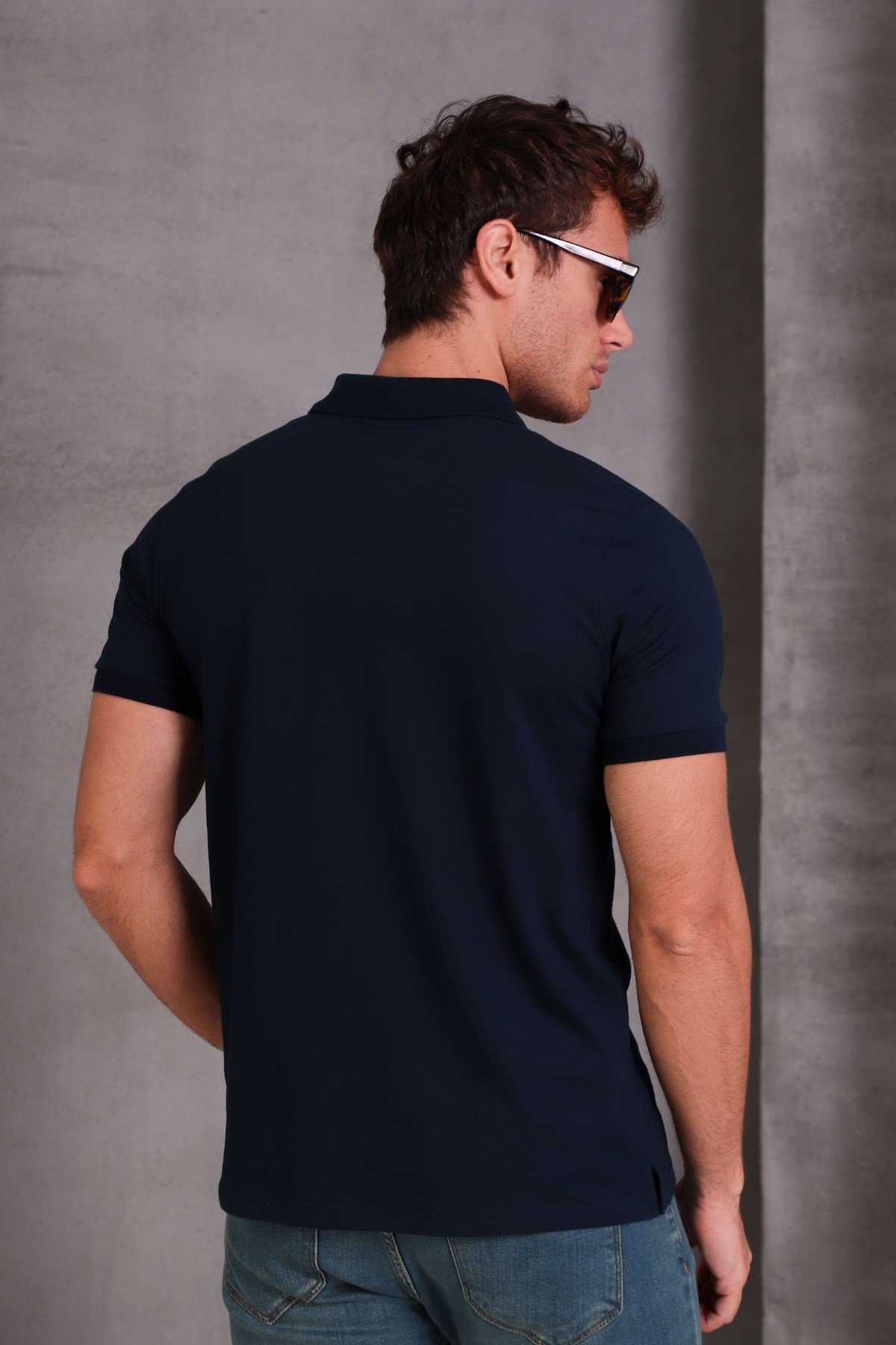 Erkek Dar Kesim Slim Fit Pamuklu Yumuşak Nefes Alan Kumaş Kıvrılmaz Yaka Lacivert Polo Yaka Tişört