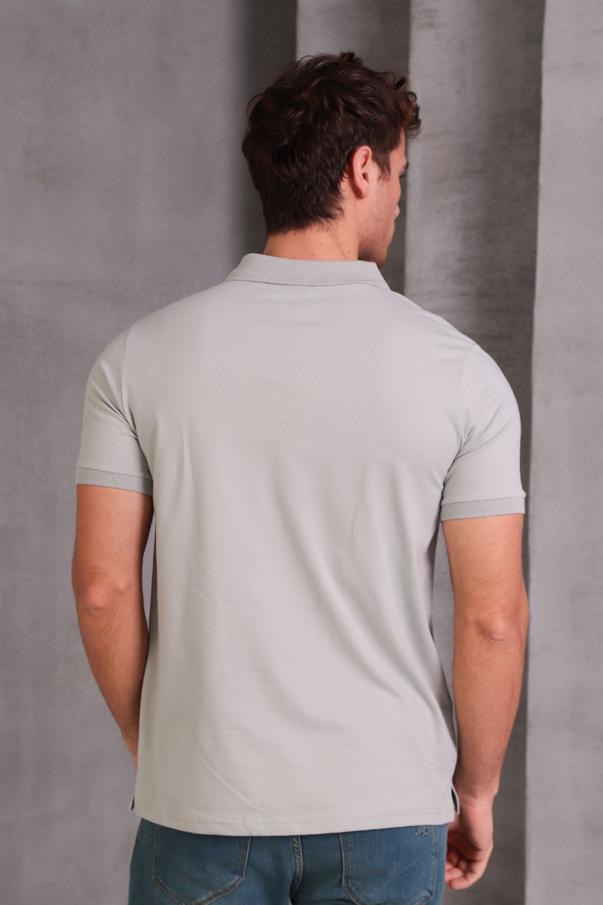 Erkek Dar Kesim Slim Fit Pamuklu Yumuşak Doku Nefes Alan Kumaş Kıvrılmaz Yaka Gri Polo Yaka Tişört