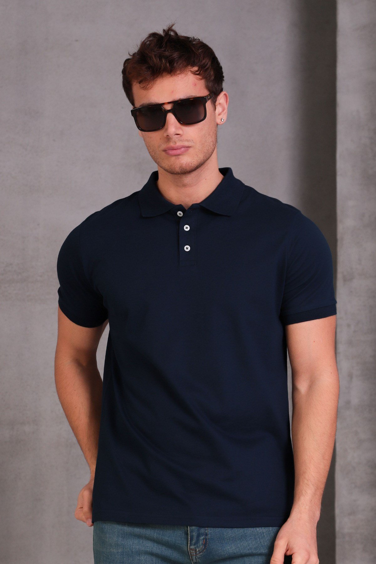 Erkek Dar Kesim Slim Fit Pamuklu Yumuşak Nefes Alan Kumaş Kıvrılmaz Yaka Lacivert Polo Yaka Tişört