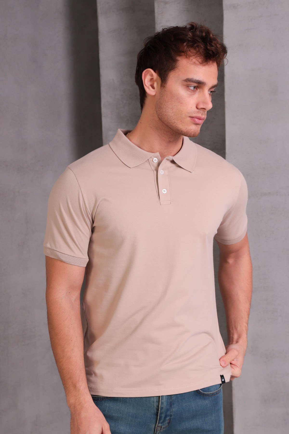Erkek Dar Kesim Slim Fit Pamuklu Yumuşak Doku Nefes Alan Kumaş Kıvrılmaz Yaka Bej Polo Yaka Tişört