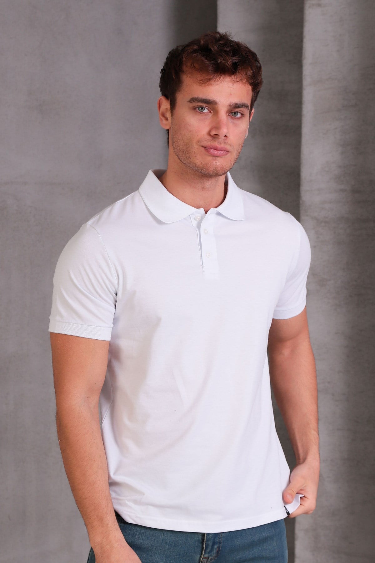 Erkek Dar Kesim Slim Fit Pamuklu Yumuşak Doku Nefes Alan Kumaş Kıvrılmaz Yaka Beyaz Polo Yaka Tişört