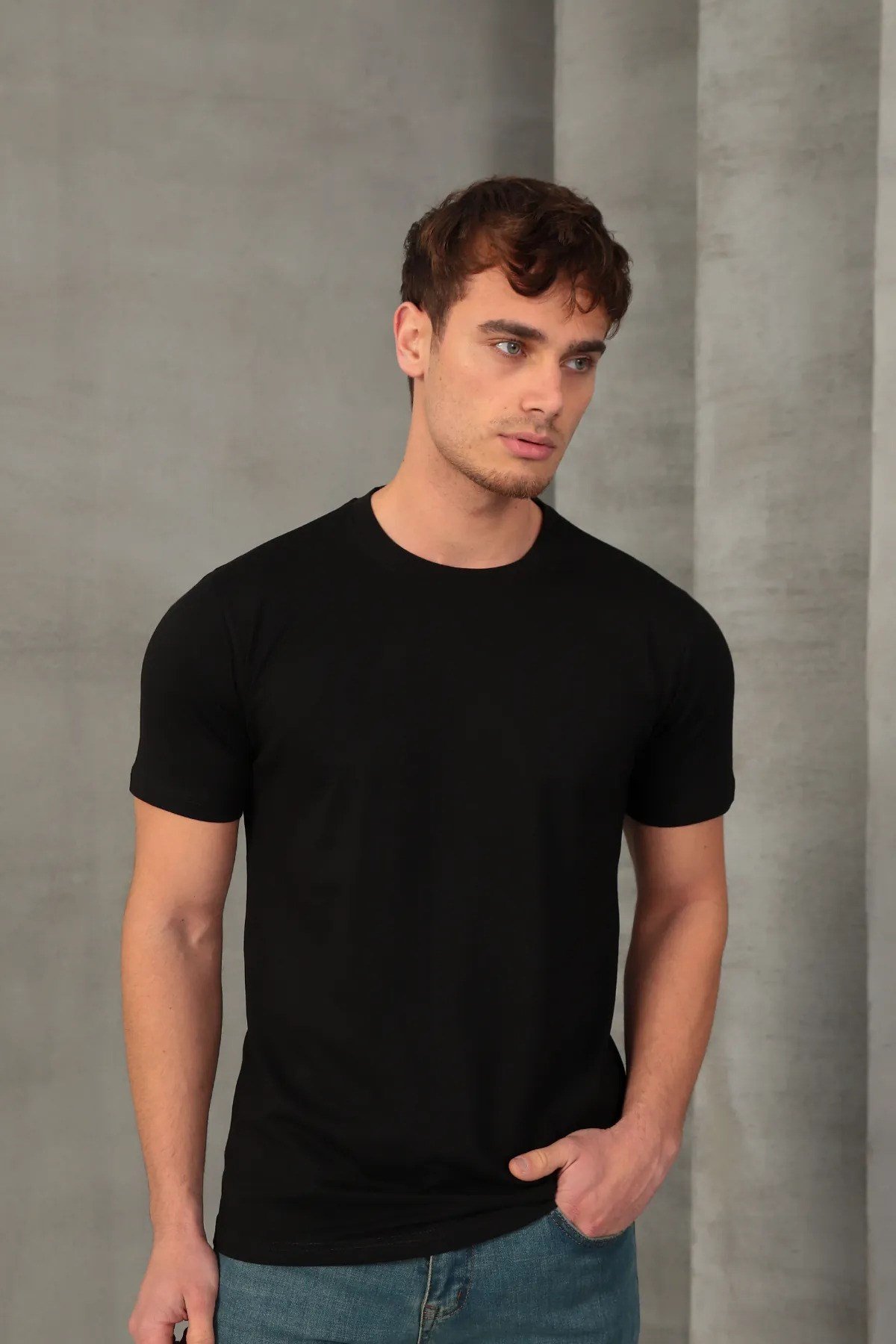 Erkek Slim Fit Bisiklet Yaka %100 Pamuk Dar Kesim Siyah Basic Tişört