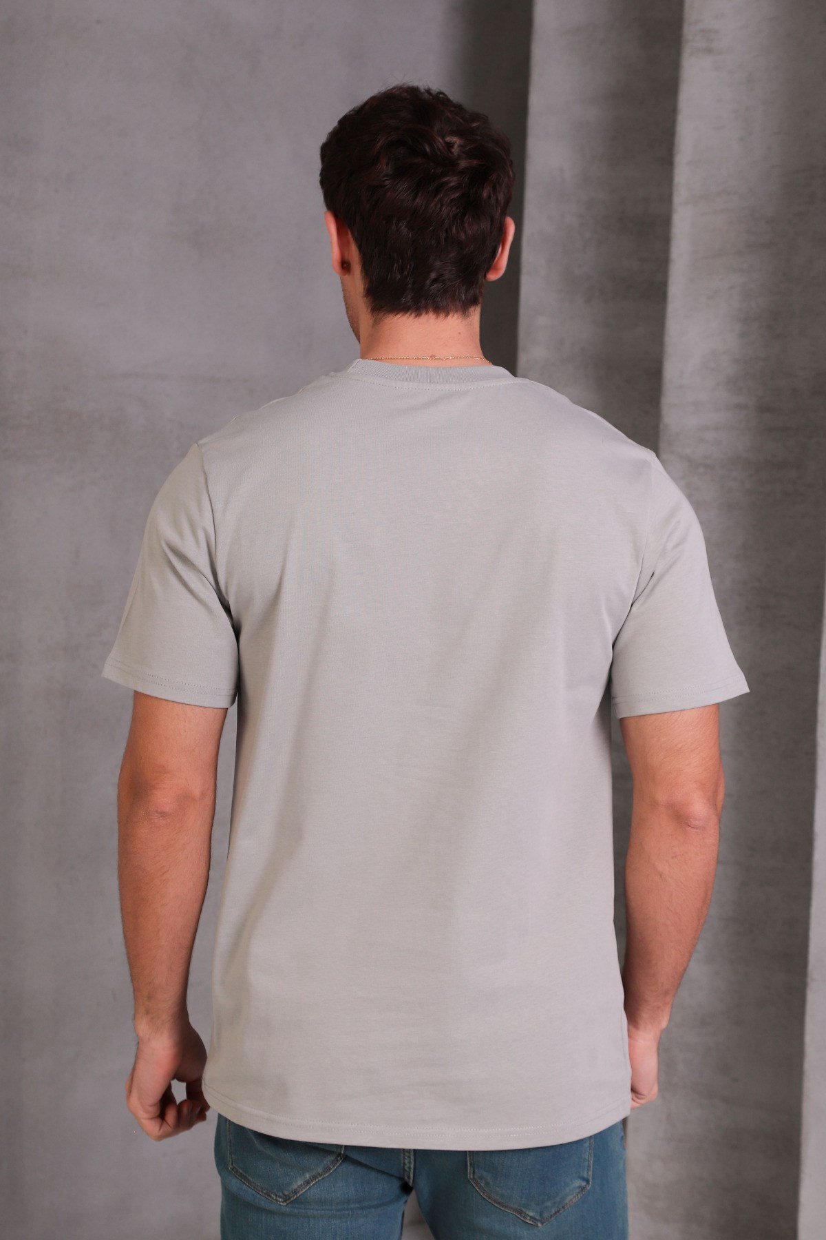 Unisex Slim Fit Dar Kesim %100 Pamuk Yumuşak Dokulu Gri Bisiklet Yaka Tişört