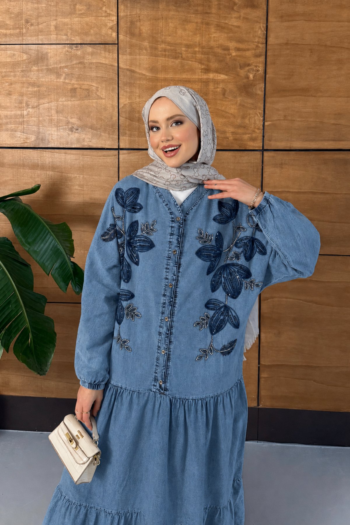 Efna İşlemeli Yarım Düğmeli Kot Elbise - Lacivert