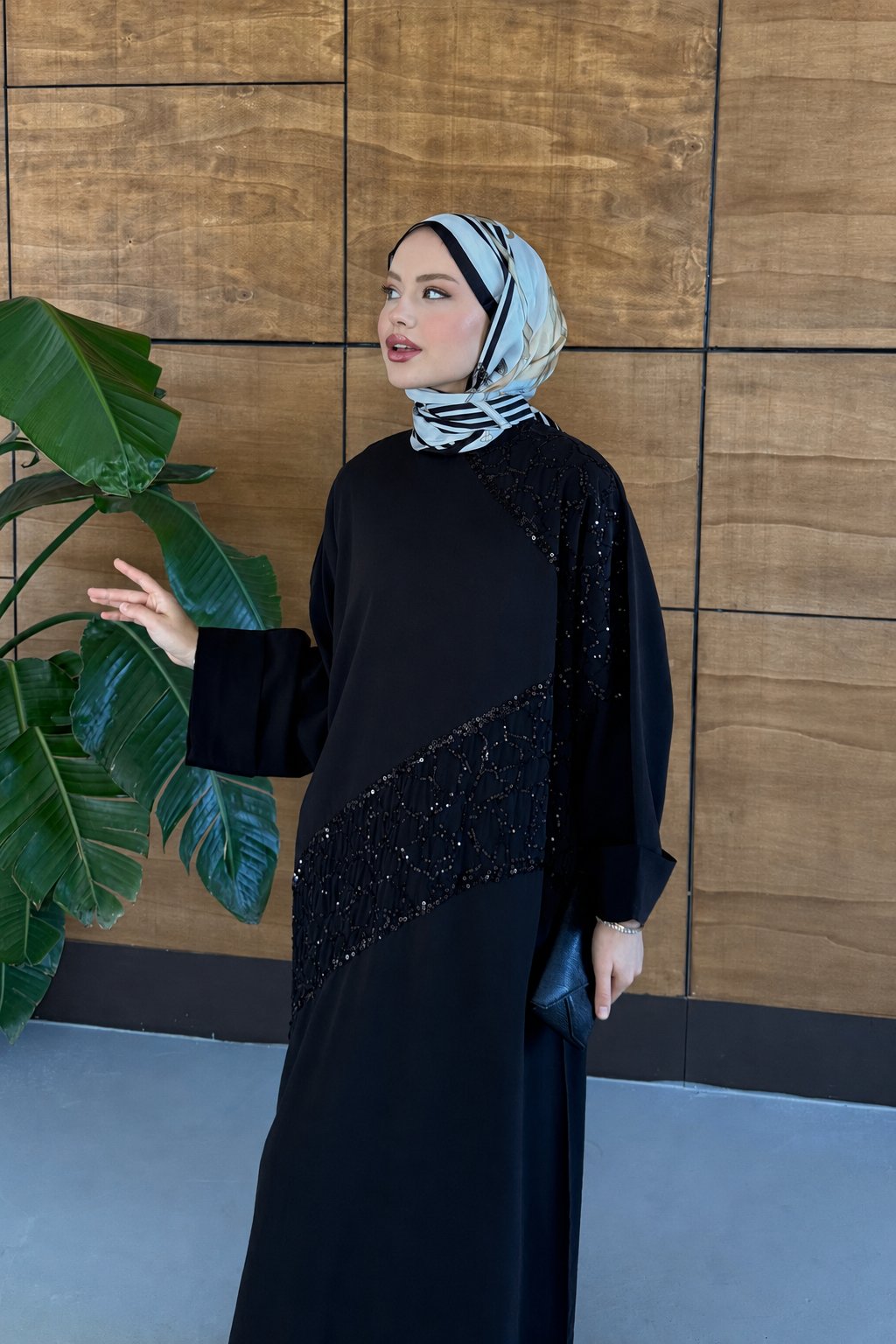 Elisa İşlemeli Tensel Elbise - Siyah