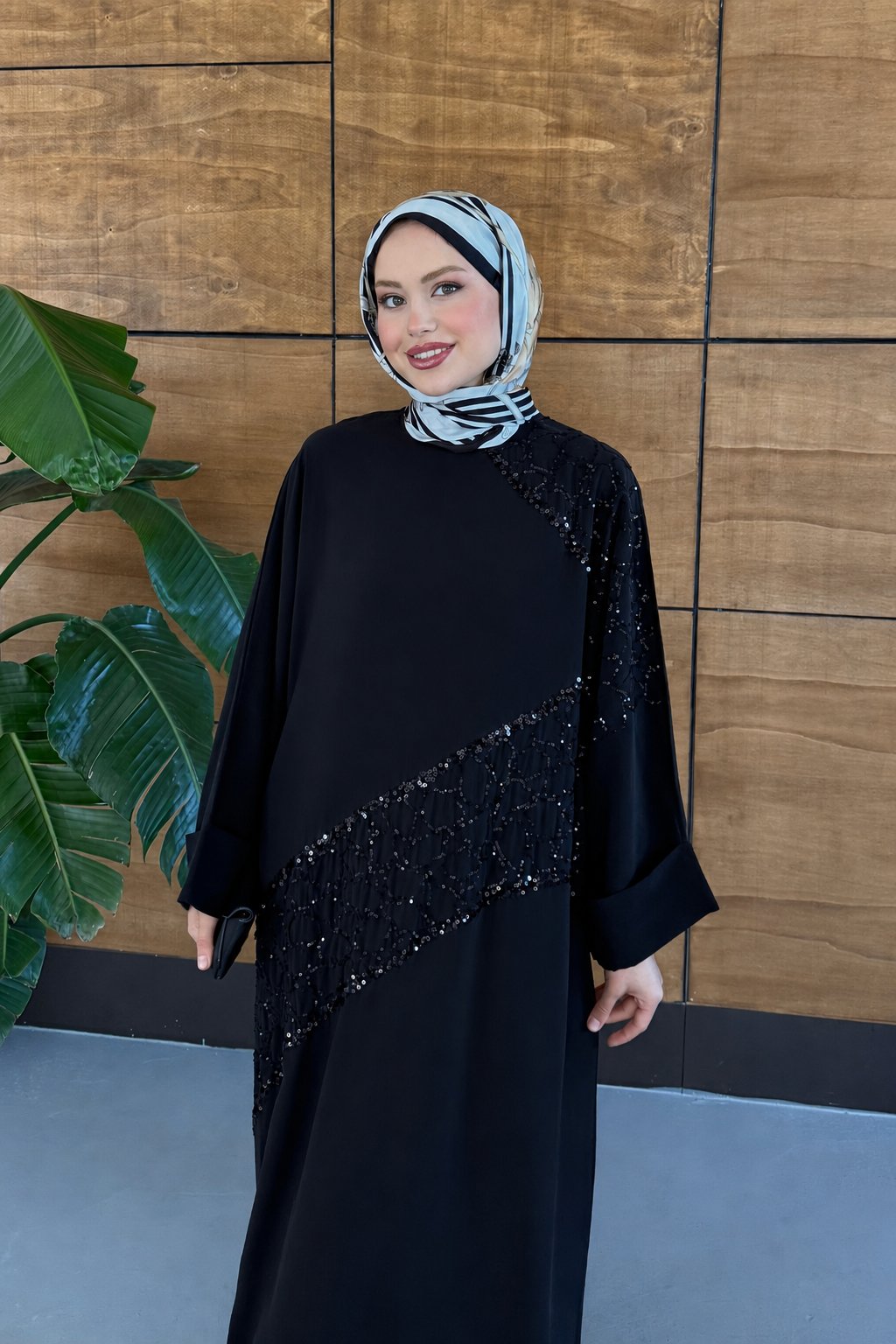 Elisa İşlemeli Tensel Elbise - Siyah