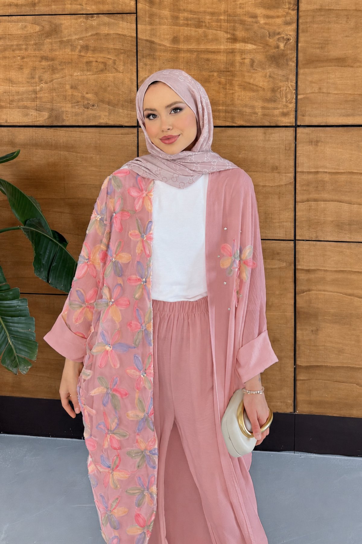 Elya İşlemeli Yarasa Kol Keten Takım - Pembe