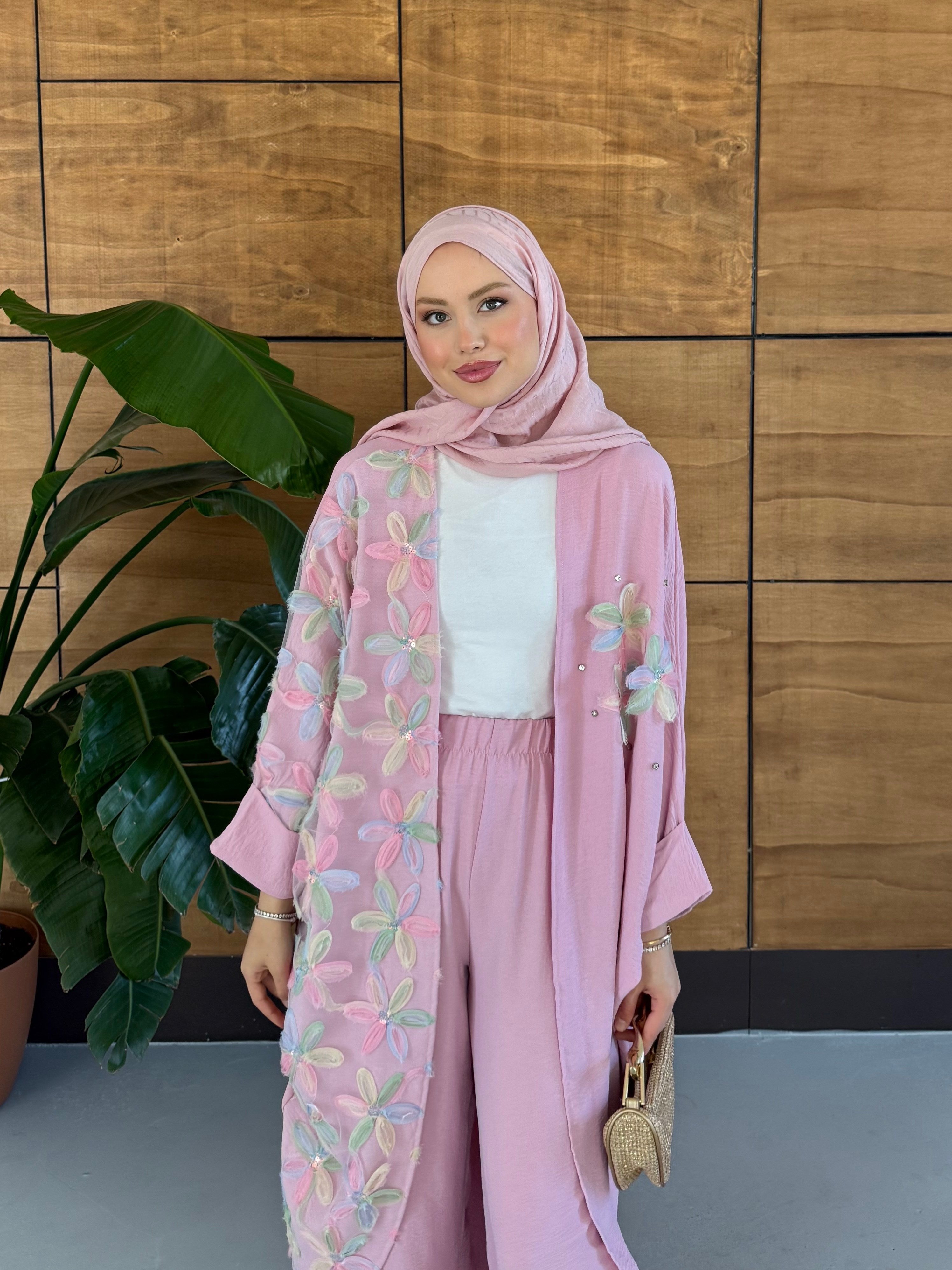 Elya İşlemeli Yarasa Kol Keten Takım - Pembe