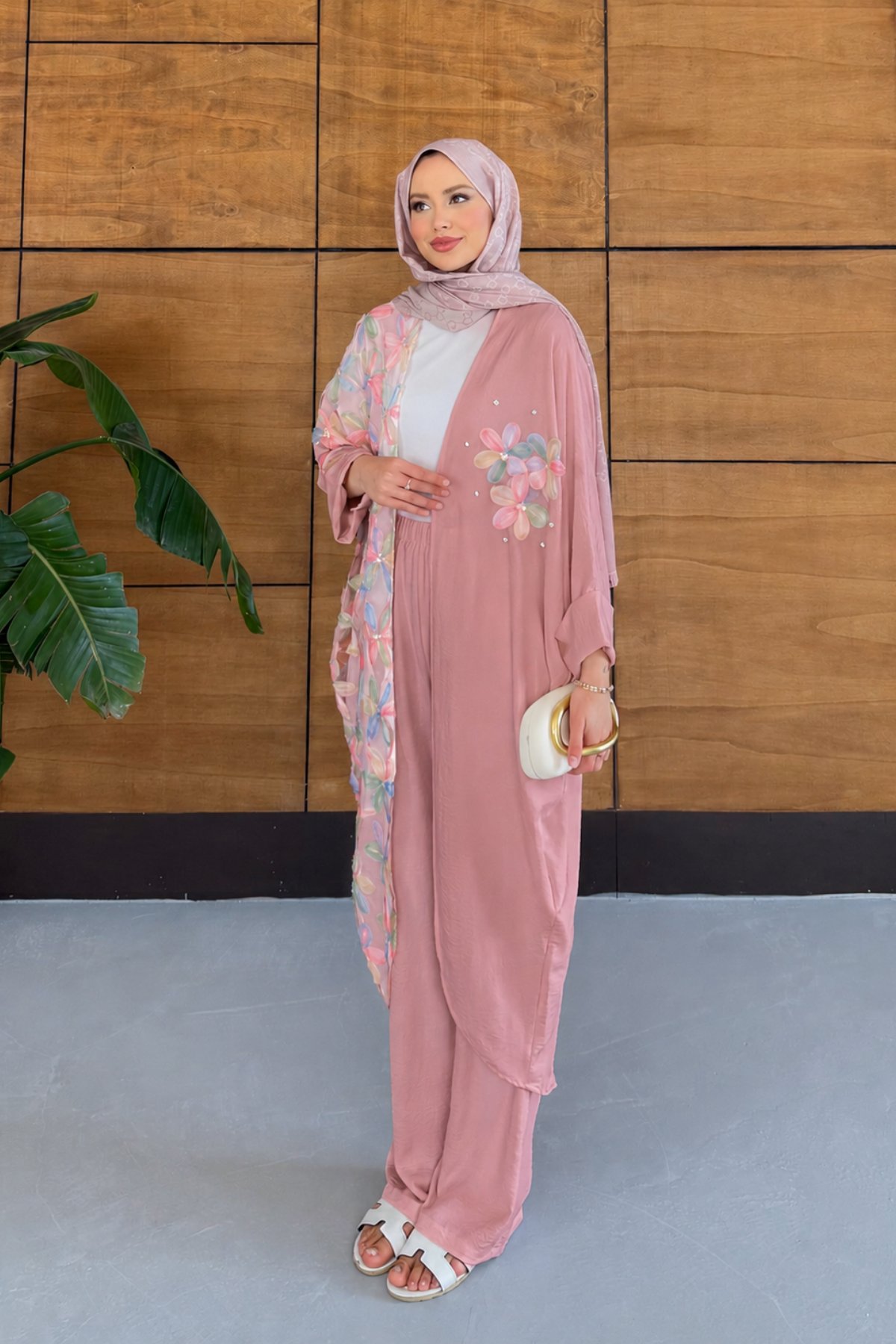 Elya İşlemeli Yarasa Kol Keten Takım - Pembe