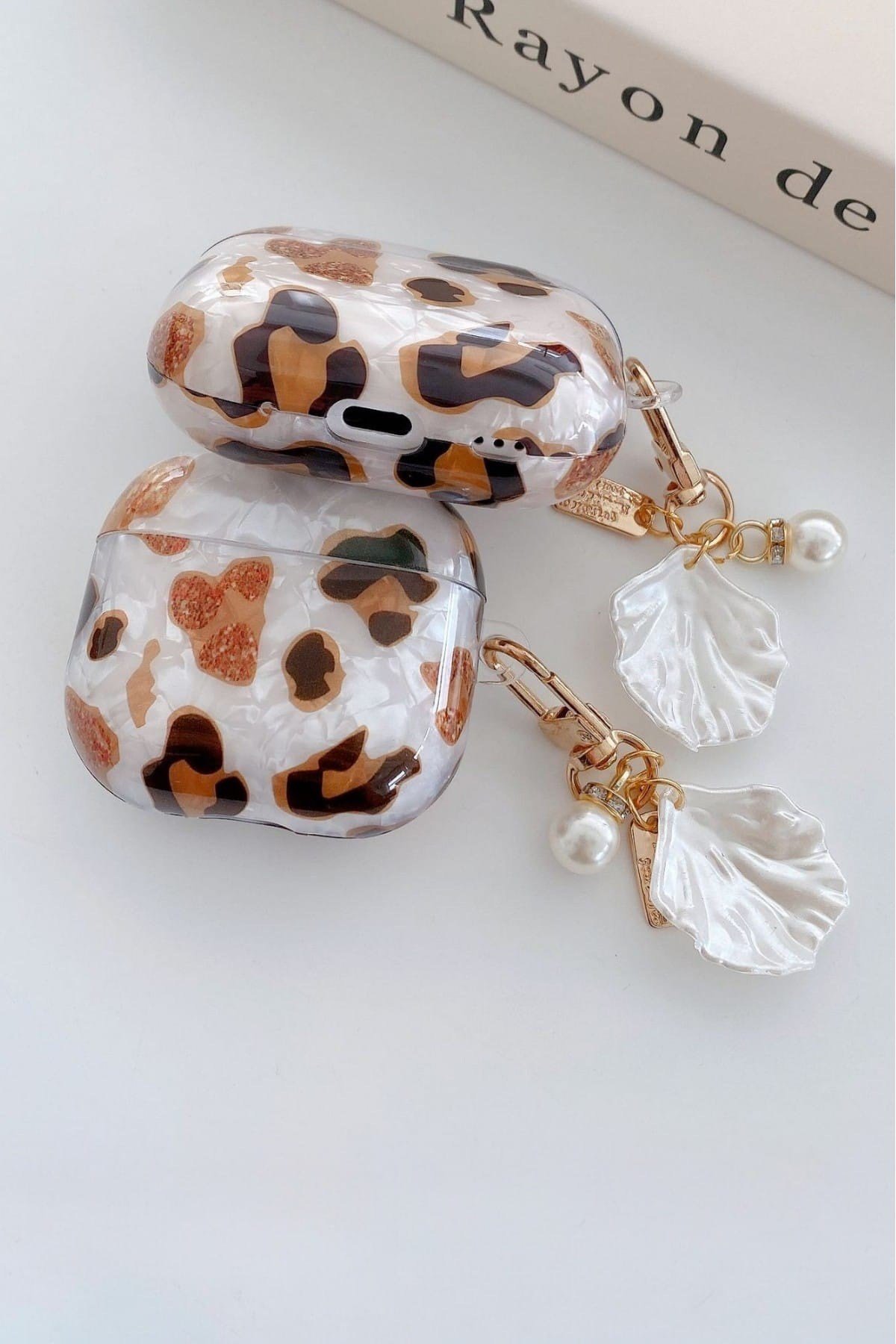 Airpods 1 ve 2. Nesil ile Uyumlu Leoparlı İncili Pinterest Estetiği Kore Stil Şık Koruyucu Kılıf