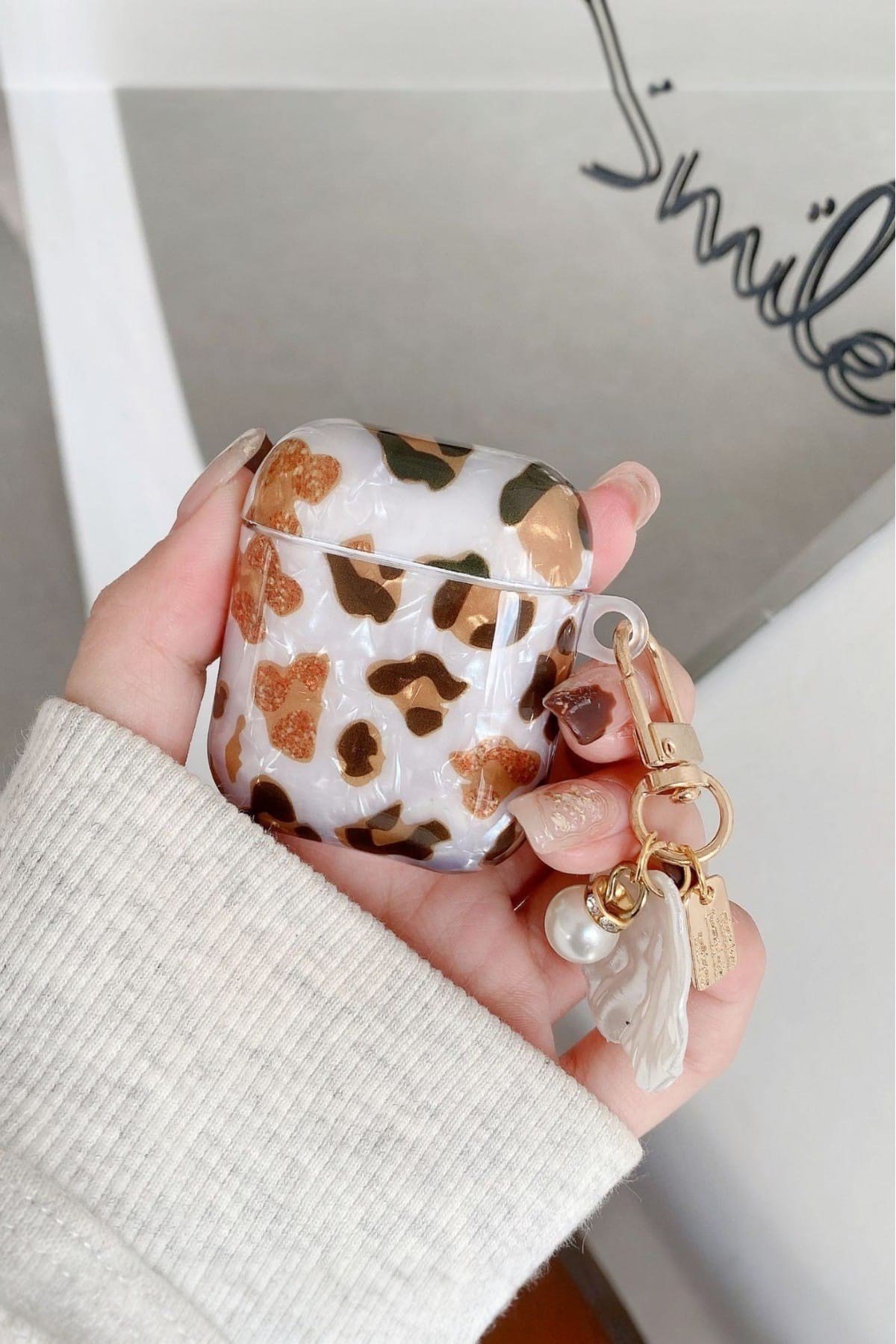 Airpods 1 ve 2. Nesil ile Uyumlu Leoparlı İncili Pinterest Estetiği Kore Stil Şık Koruyucu Kılıf