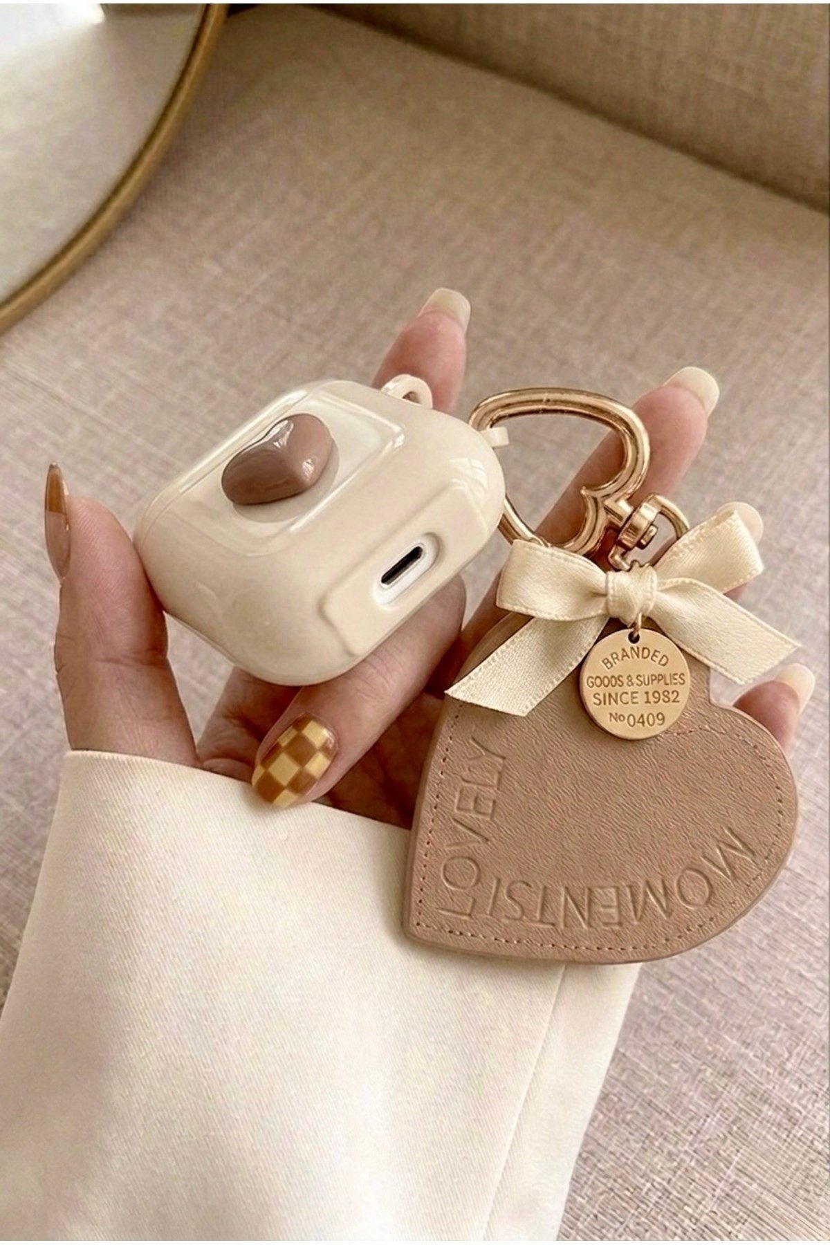 Airpods 1. Ve 2. Nesil ile Uyumlu Kalpli Aksesuarlı Pinterest Estetiği Kore Stil Şık Koruyucu Kılıf
