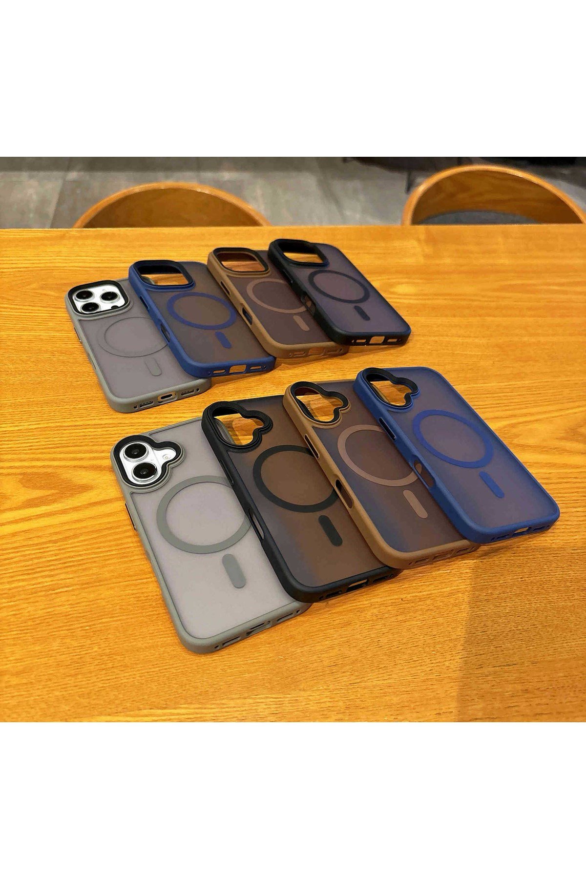 Iphone 11 Uyumlu Mavi MagSafeli Mat Buzlu Şeffaf Darbe Emici Kılıf